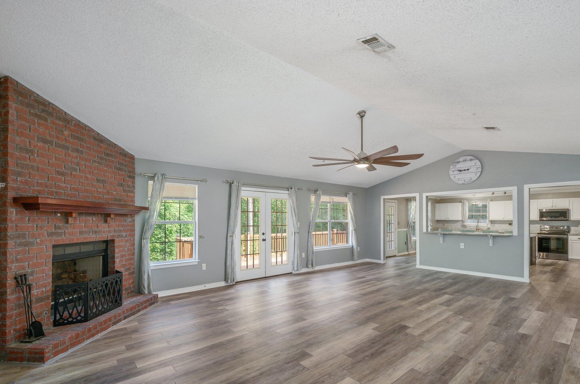 2620 Paddock Cir, Crestview FL  32536-4360 exterior
