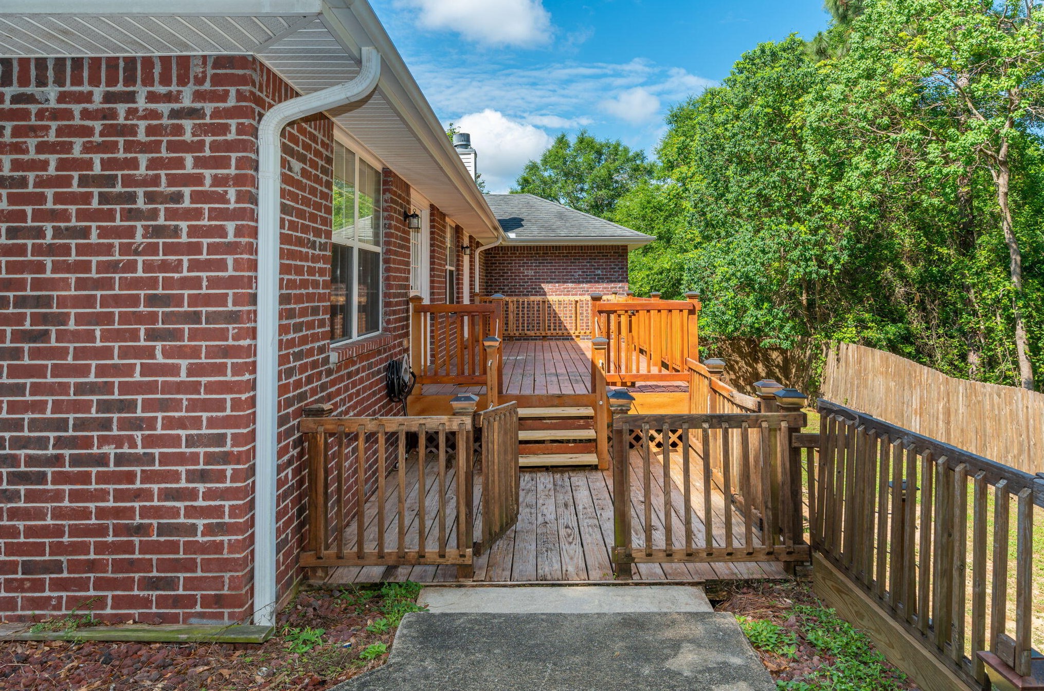 2620 Paddock Cir, Crestview FL  32536-4360 exterior