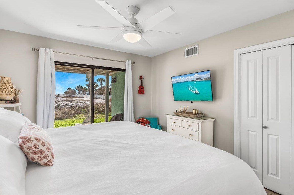 320 Gulf Shore Dr, Destin FL  32541-3090 exterior