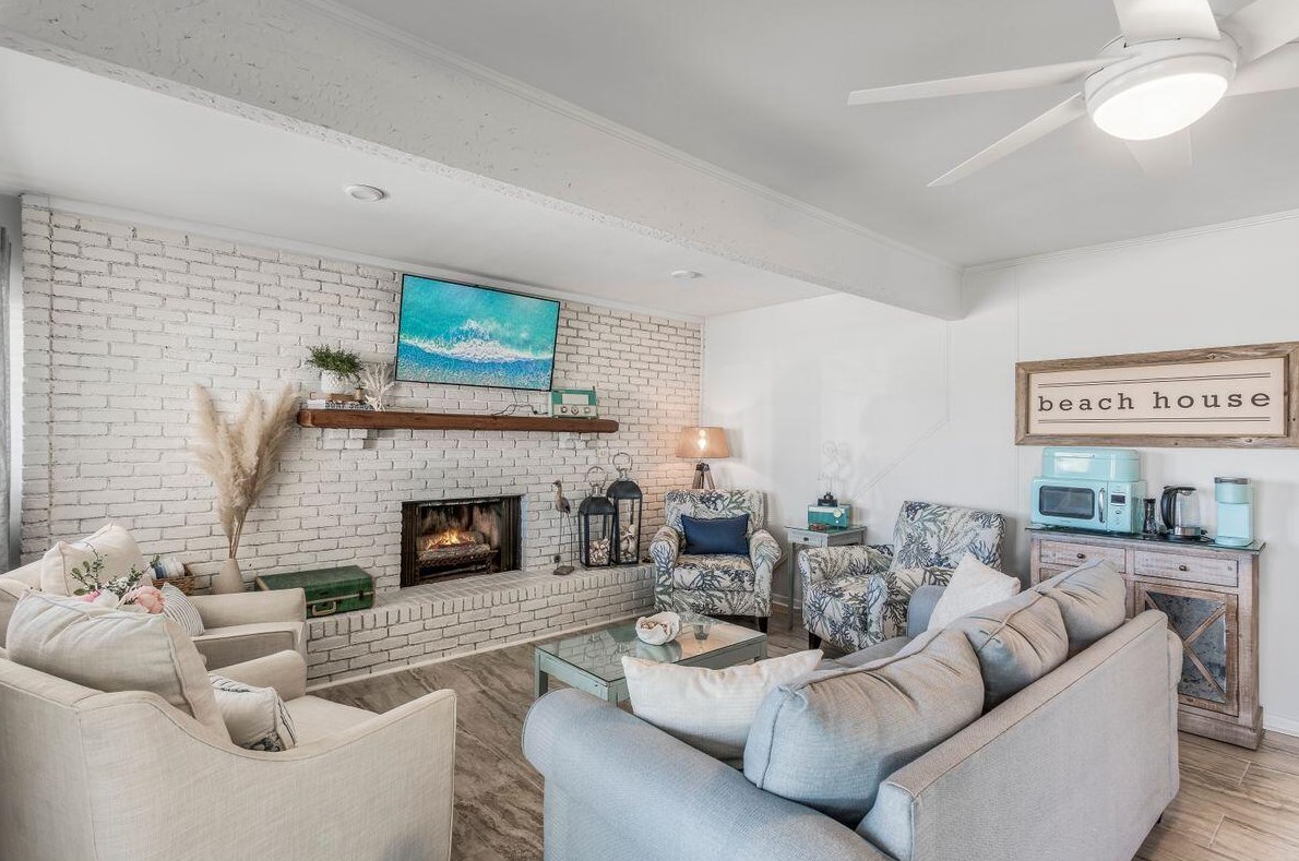 320 Gulf Shore Dr, Destin FL  32541-3090 exterior