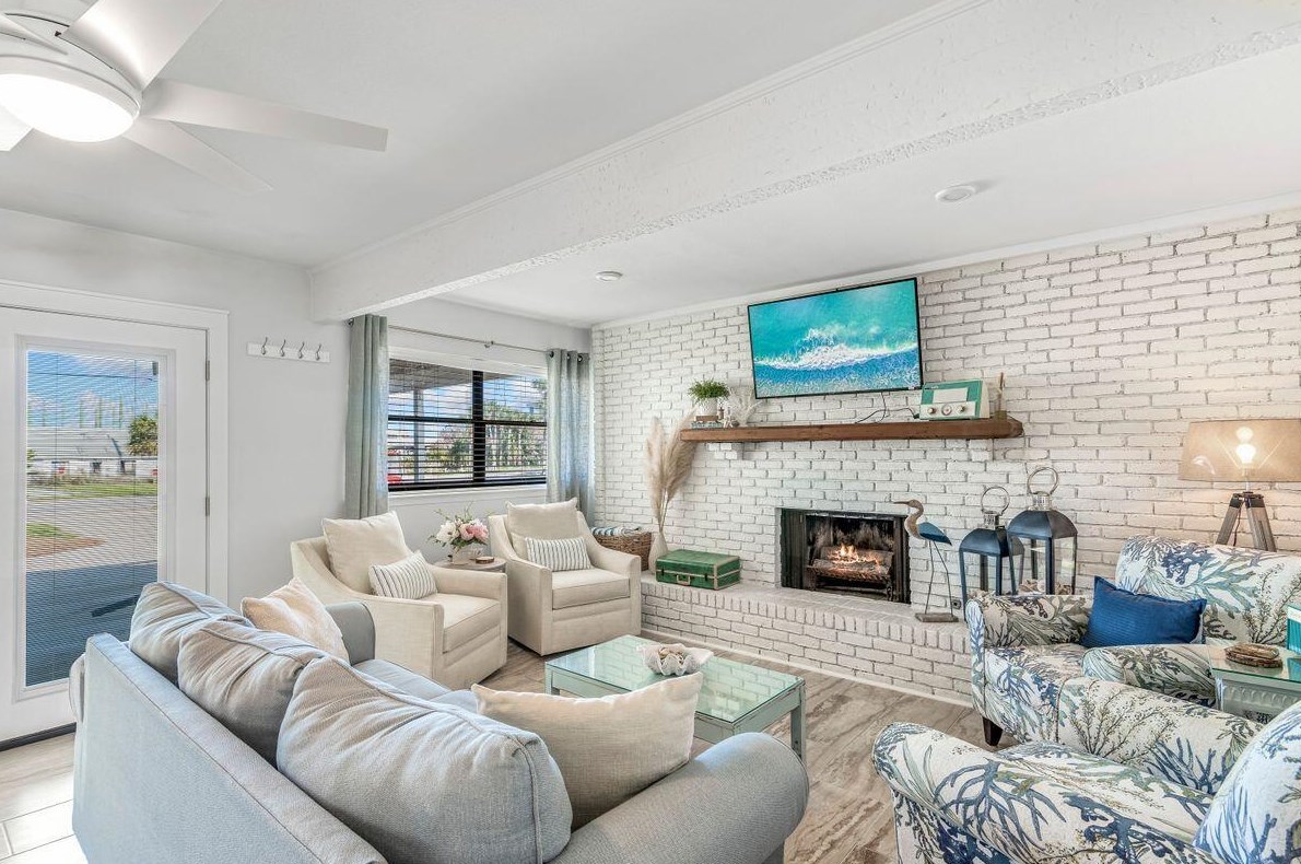 320 Gulf Shore Dr, Destin FL  32541-3090 exterior