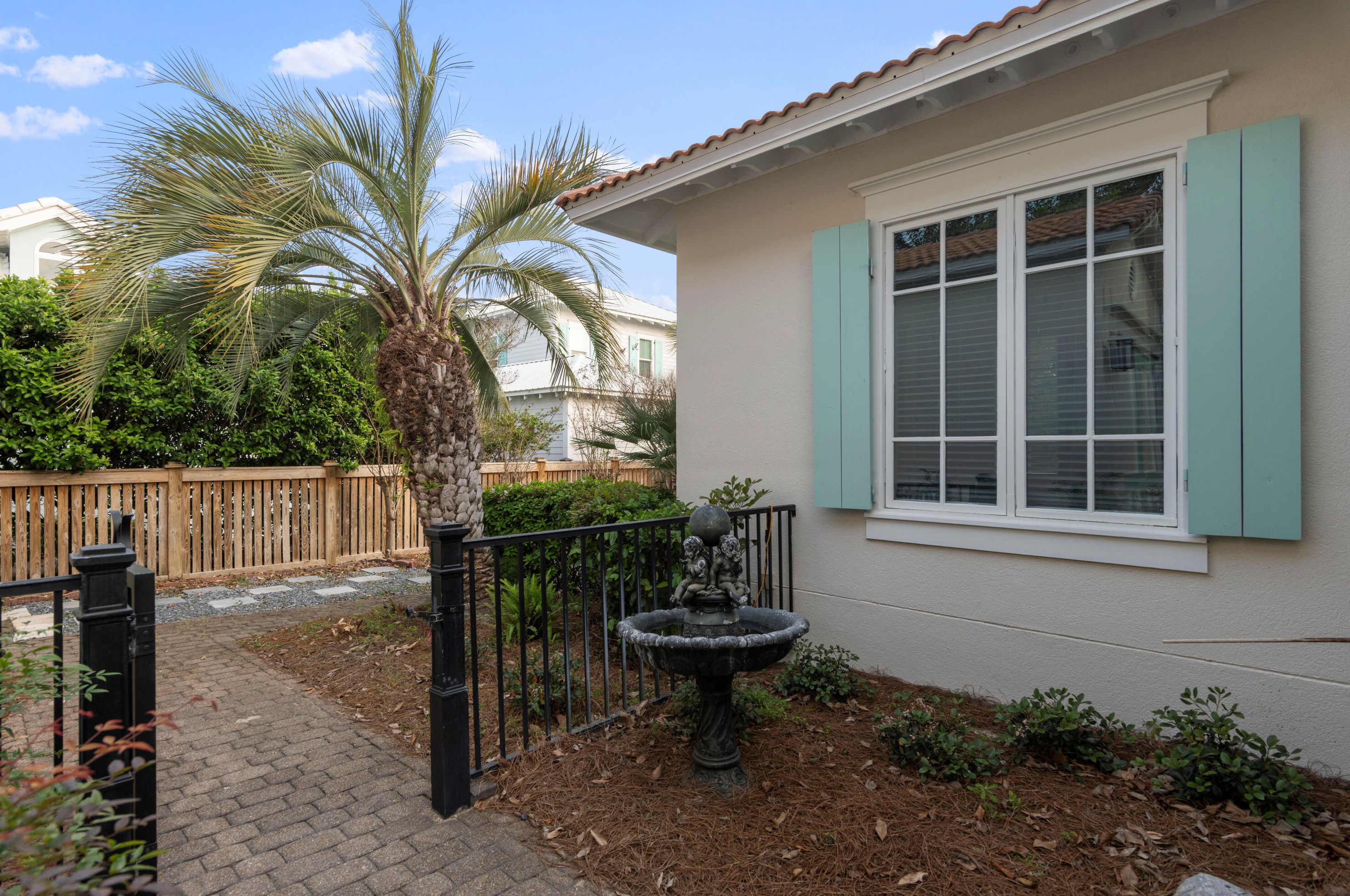 37 Rue Martine, Destin FL  32550-4909 exterior