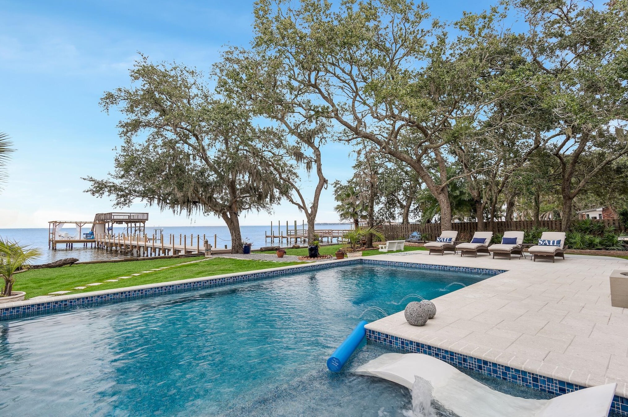 320 Hideaway Bay Dr, Destin FL  32550-6008 exterior