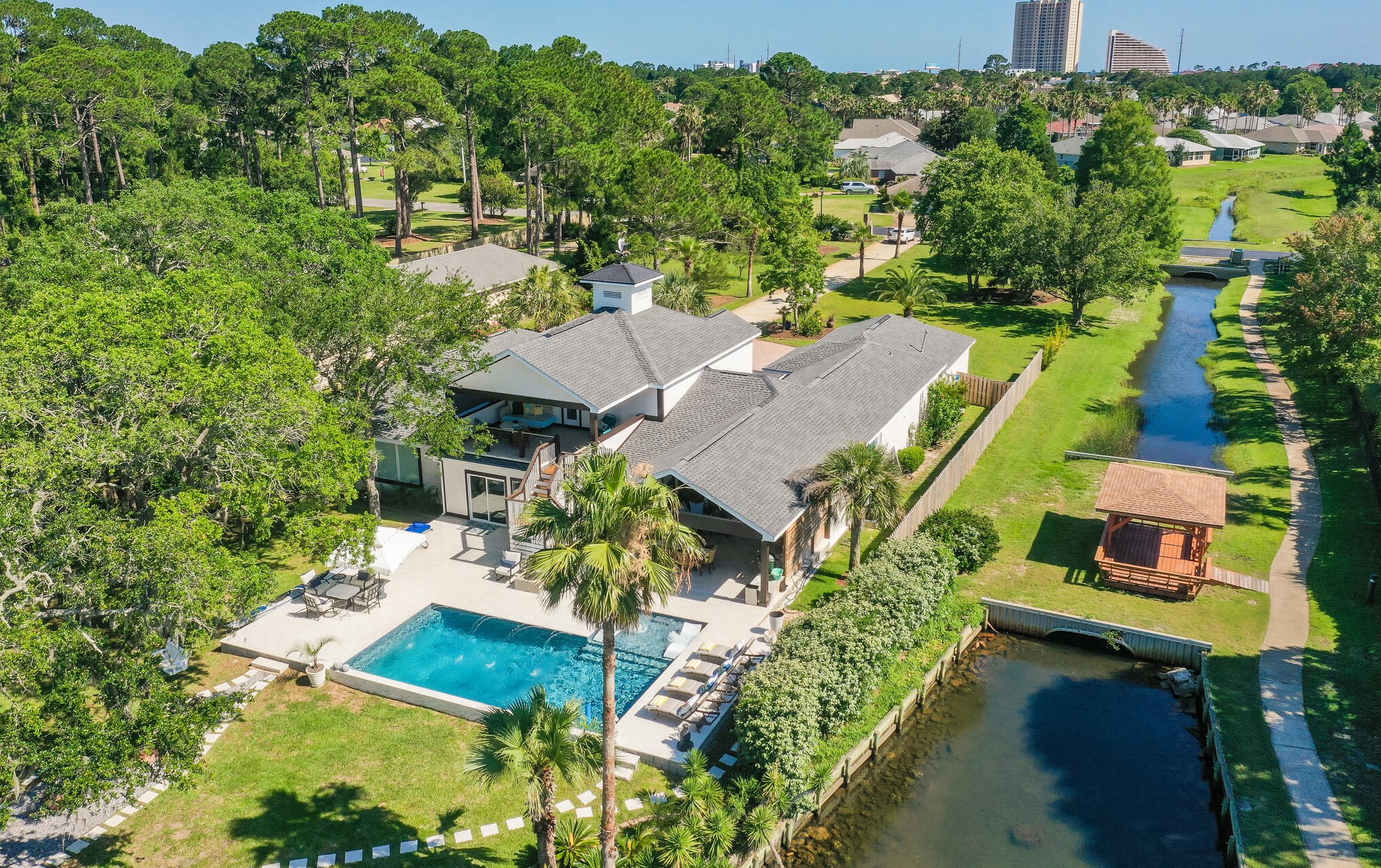 320 Hideaway Bay Dr, Destin FL  32550-6008 exterior