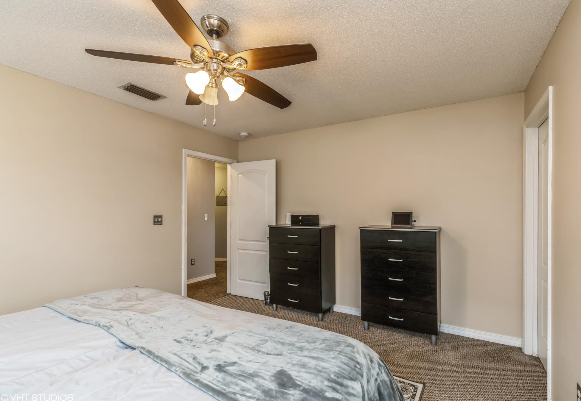 35 Kathleen Dr, Mary Esther FL  32569-2136 exterior