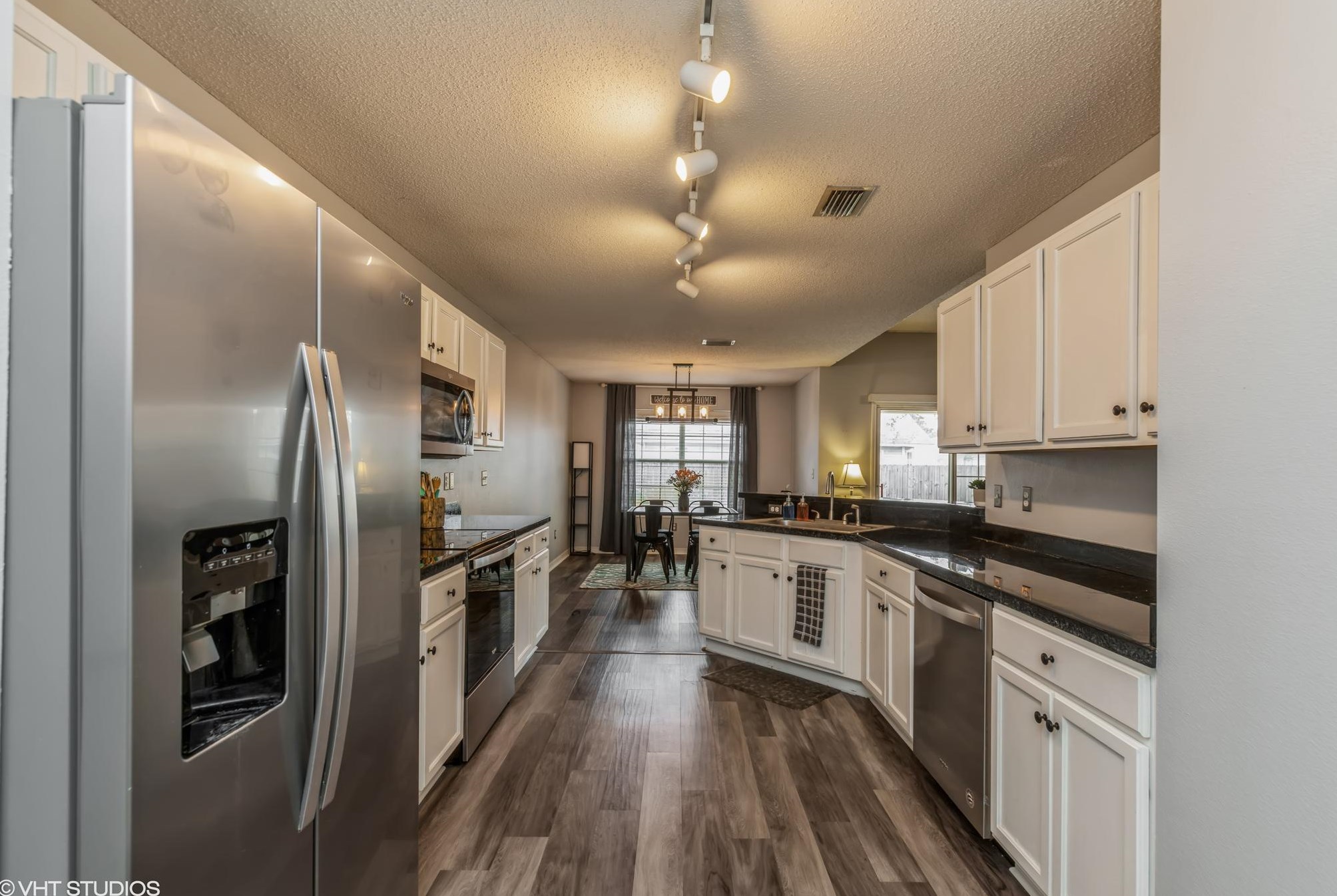 35 Kathleen Dr, Mary Esther FL  32569-2136 exterior