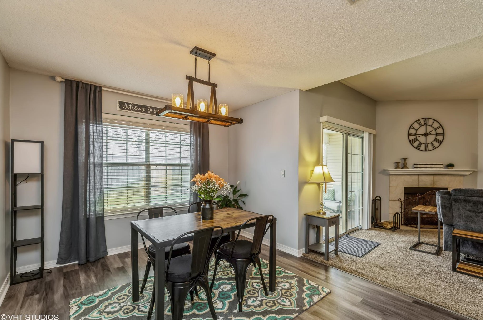 35 Kathleen Dr, Mary Esther FL  32569-2136 exterior