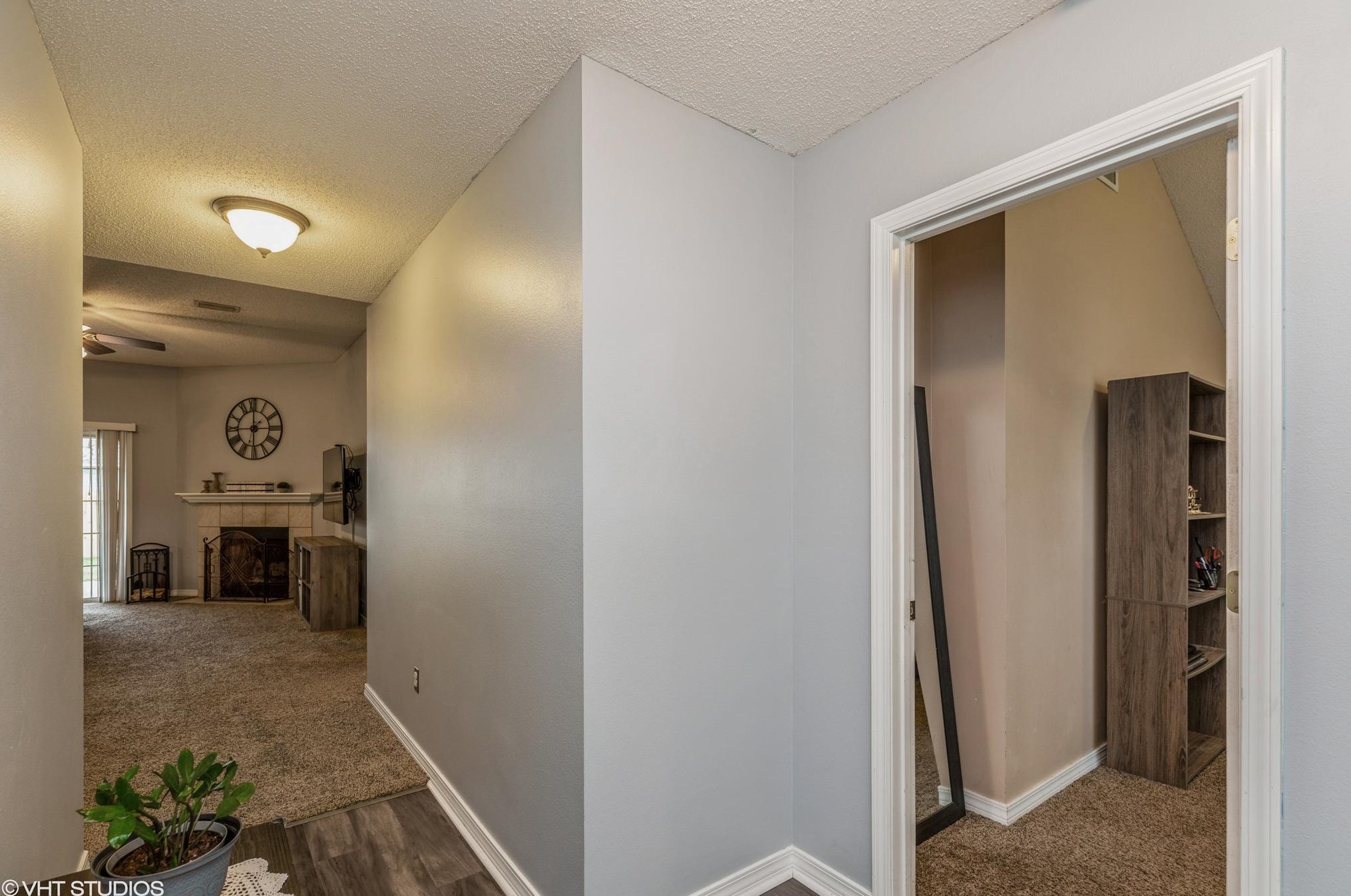 35 Kathleen Dr, Mary Esther FL  32569-2136 exterior