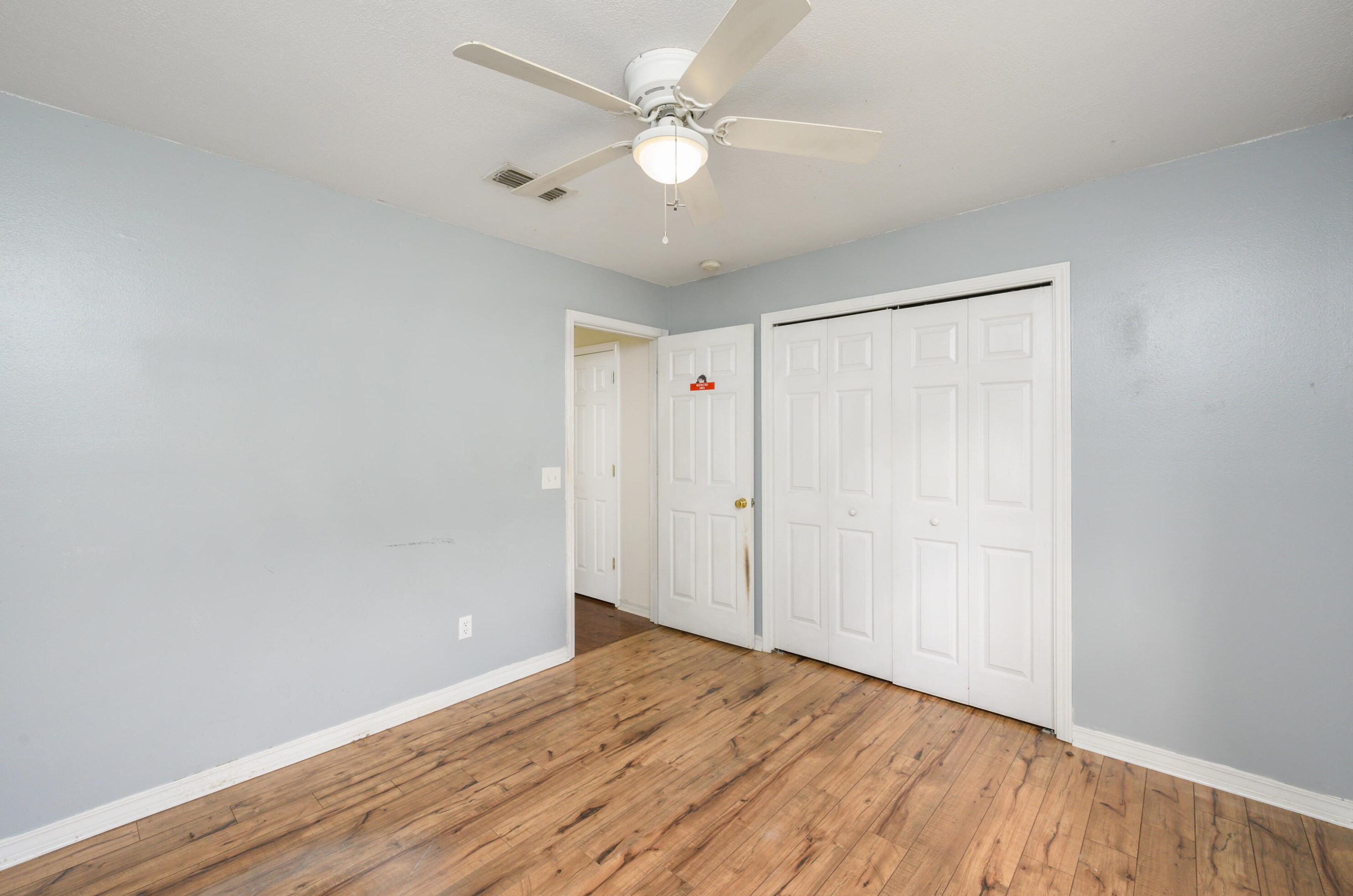 327 Egan Dr, Crestview FL  32536-5426 exterior
