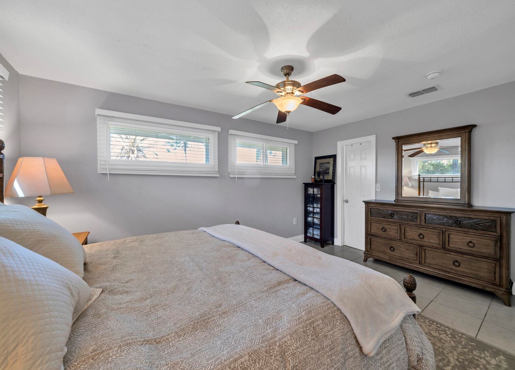 3049 Highway 98, Mary Esther FL  32569-1367 exterior