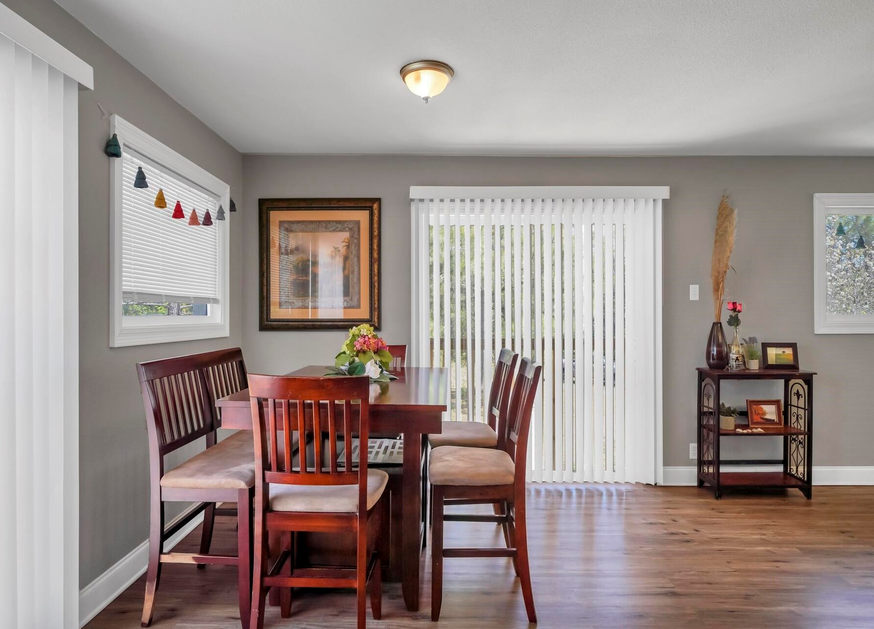 3049 Highway 98, Mary Esther FL  32569-1367 exterior