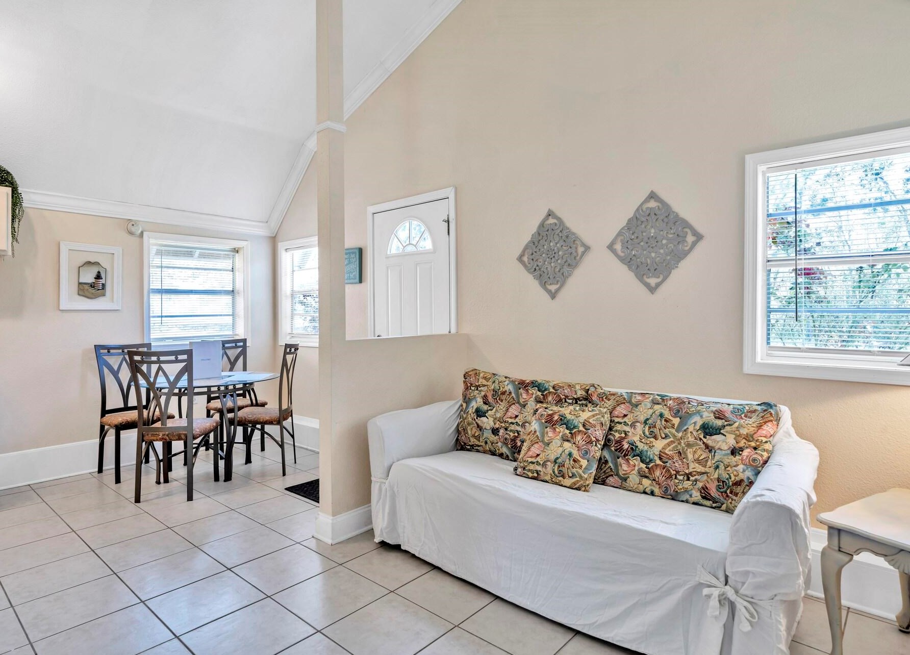 3049 Highway 98, Mary Esther FL  32569-1367 exterior