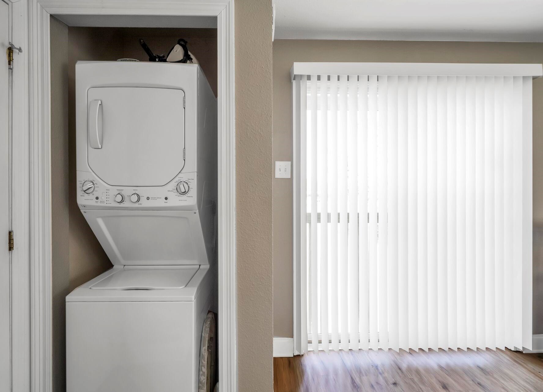 3049 Highway 98, Mary Esther FL  32569-1367 exterior