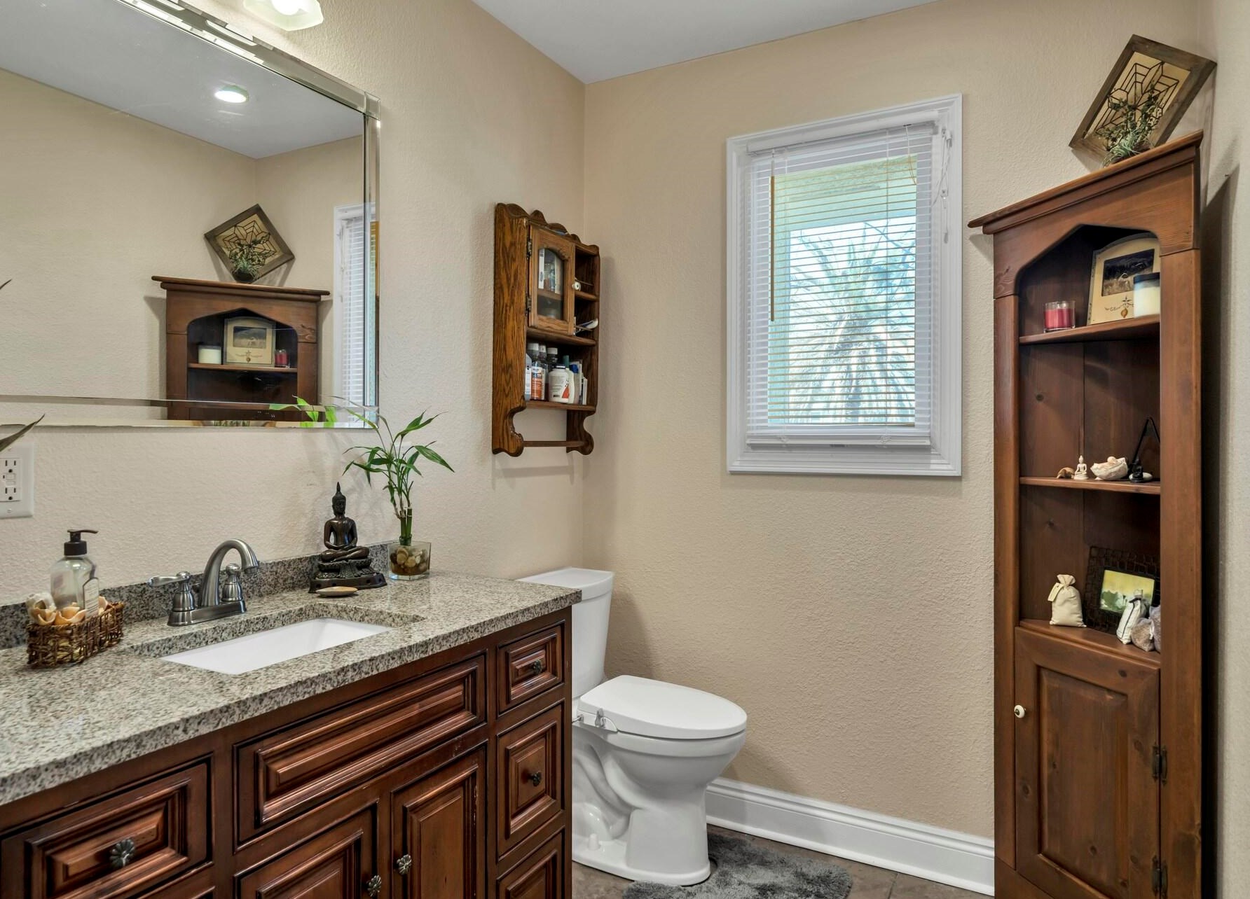 3049 Highway 98, Mary Esther FL  32569-1367 exterior