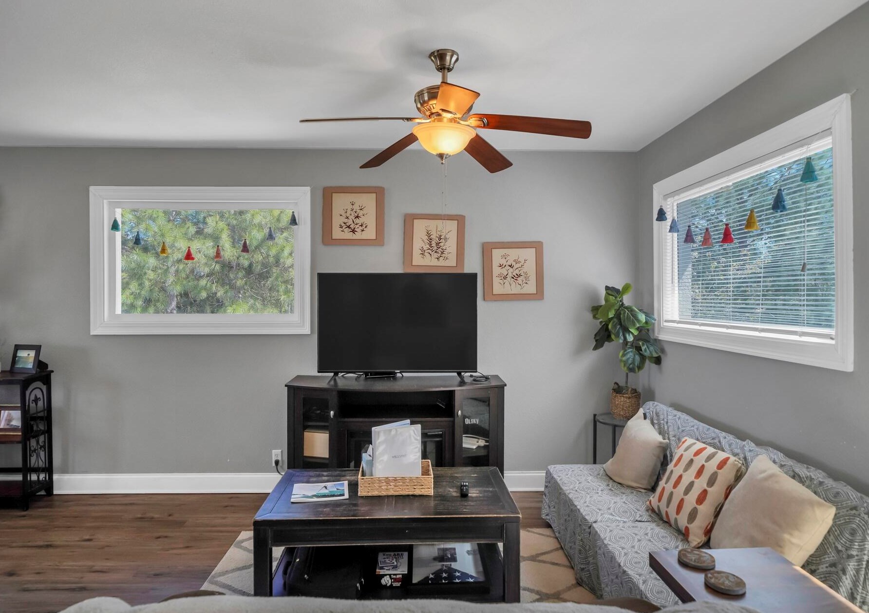 3049 Highway 98, Mary Esther FL  32569-1367 exterior