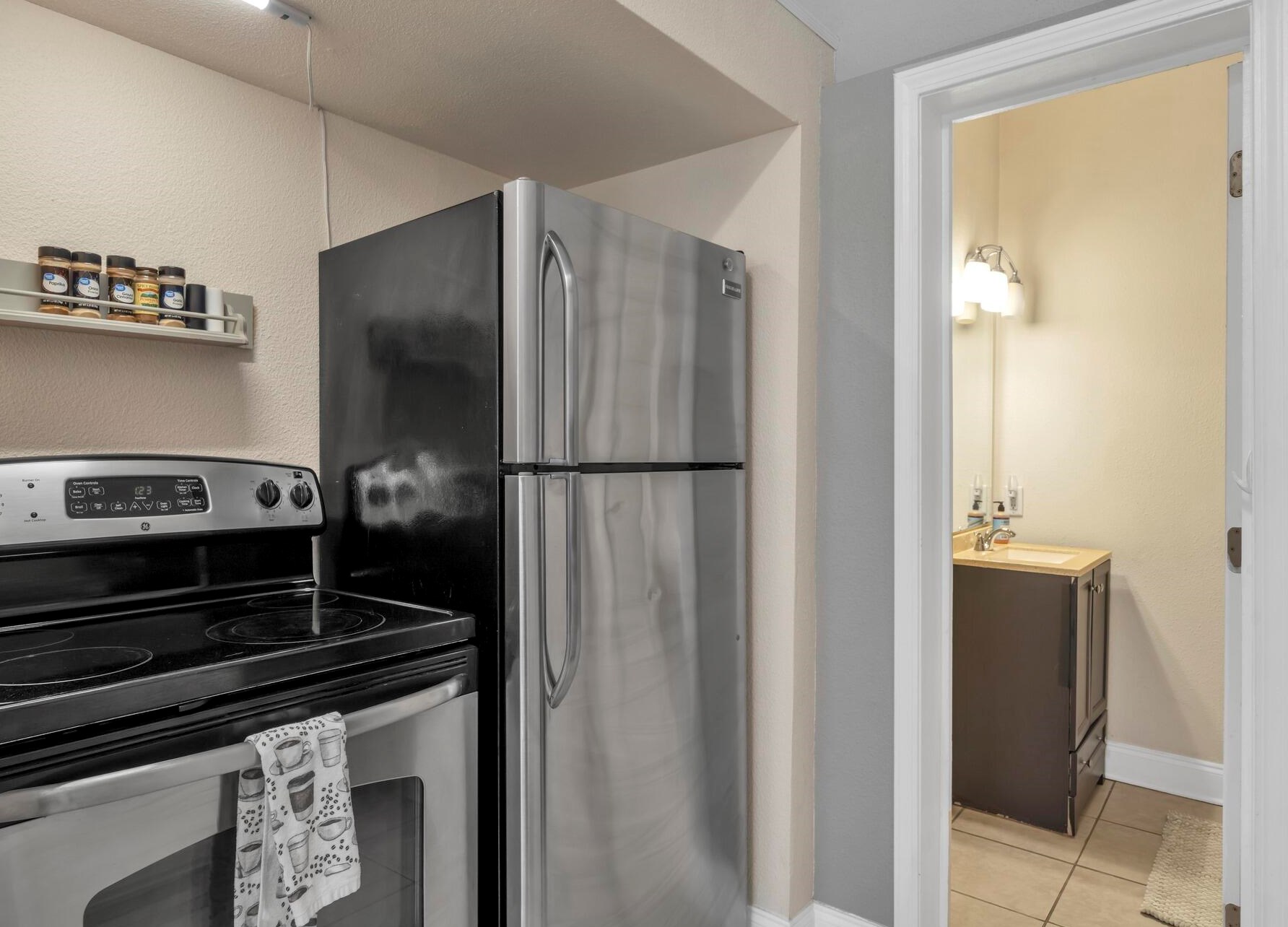 3049 Highway 98, Mary Esther FL  32569-1367 exterior