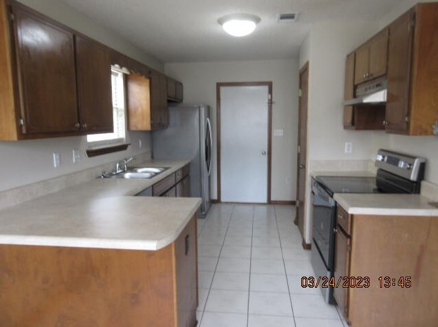 470 Sandy Ridge Cir, Mary Esther FL  32569-2112 exterior