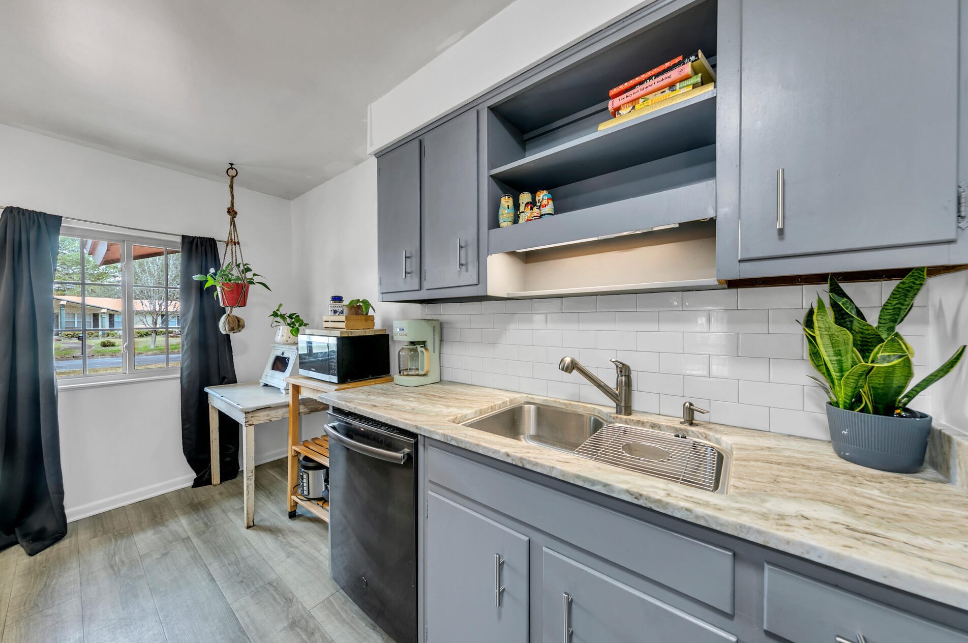 20 Cambridge Ave, Fort Walton Beach FL  32547-1726 exterior