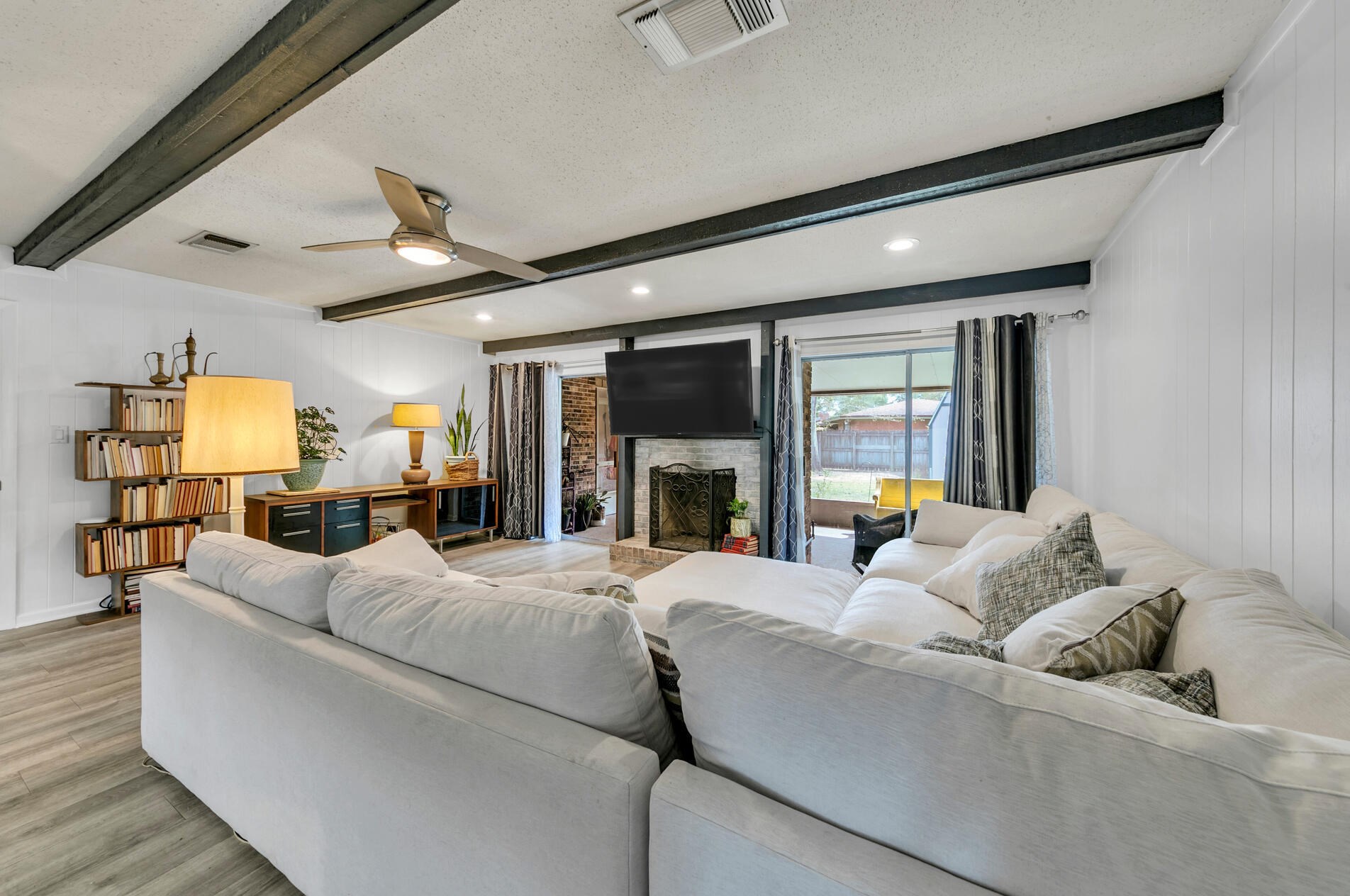 20 Cambridge Ave, Fort Walton Beach FL  32547-1726 exterior