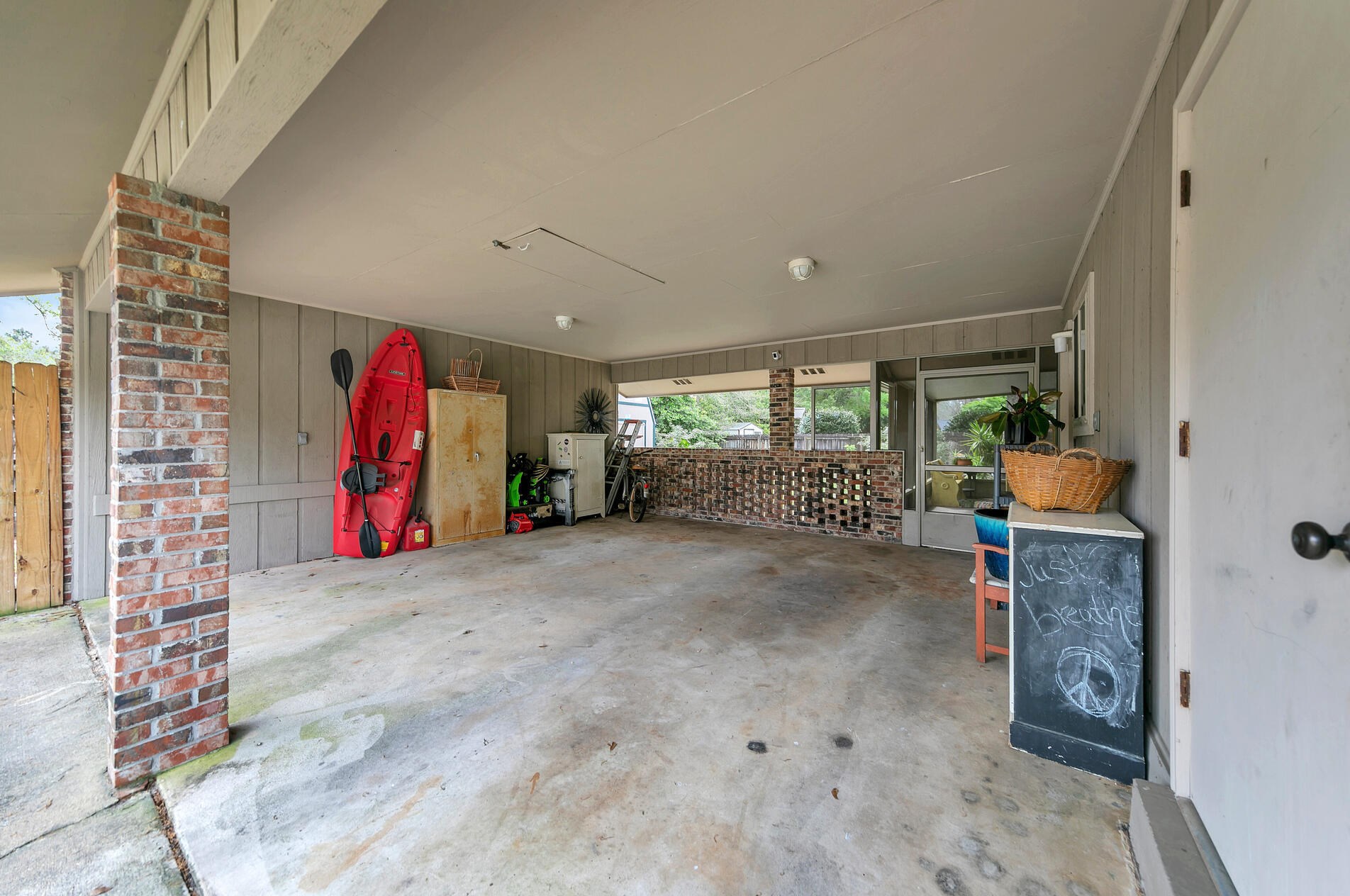 20 Cambridge Ave, Fort Walton Beach FL  32547-1726 exterior