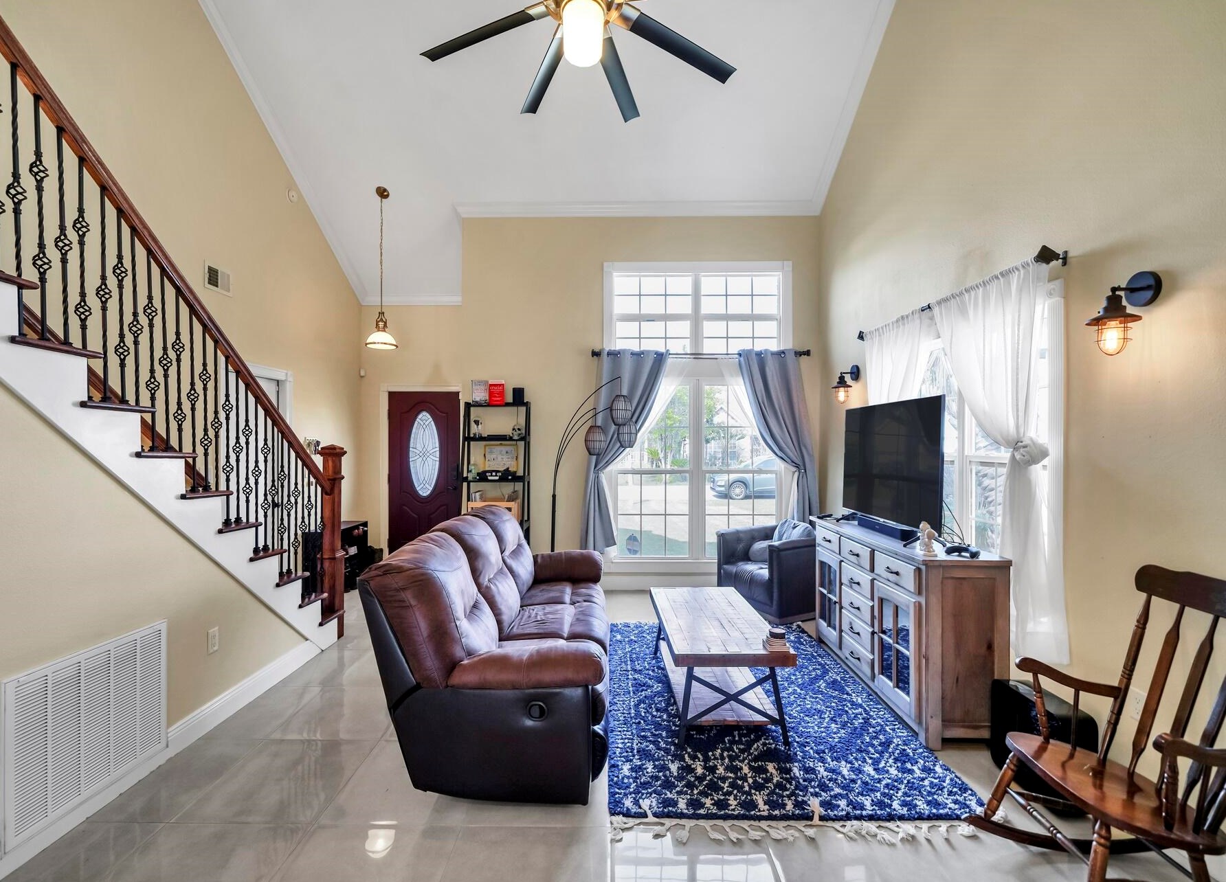 422 Sandy Ridge Cir, Mary Esther FL  32569-2112 exterior