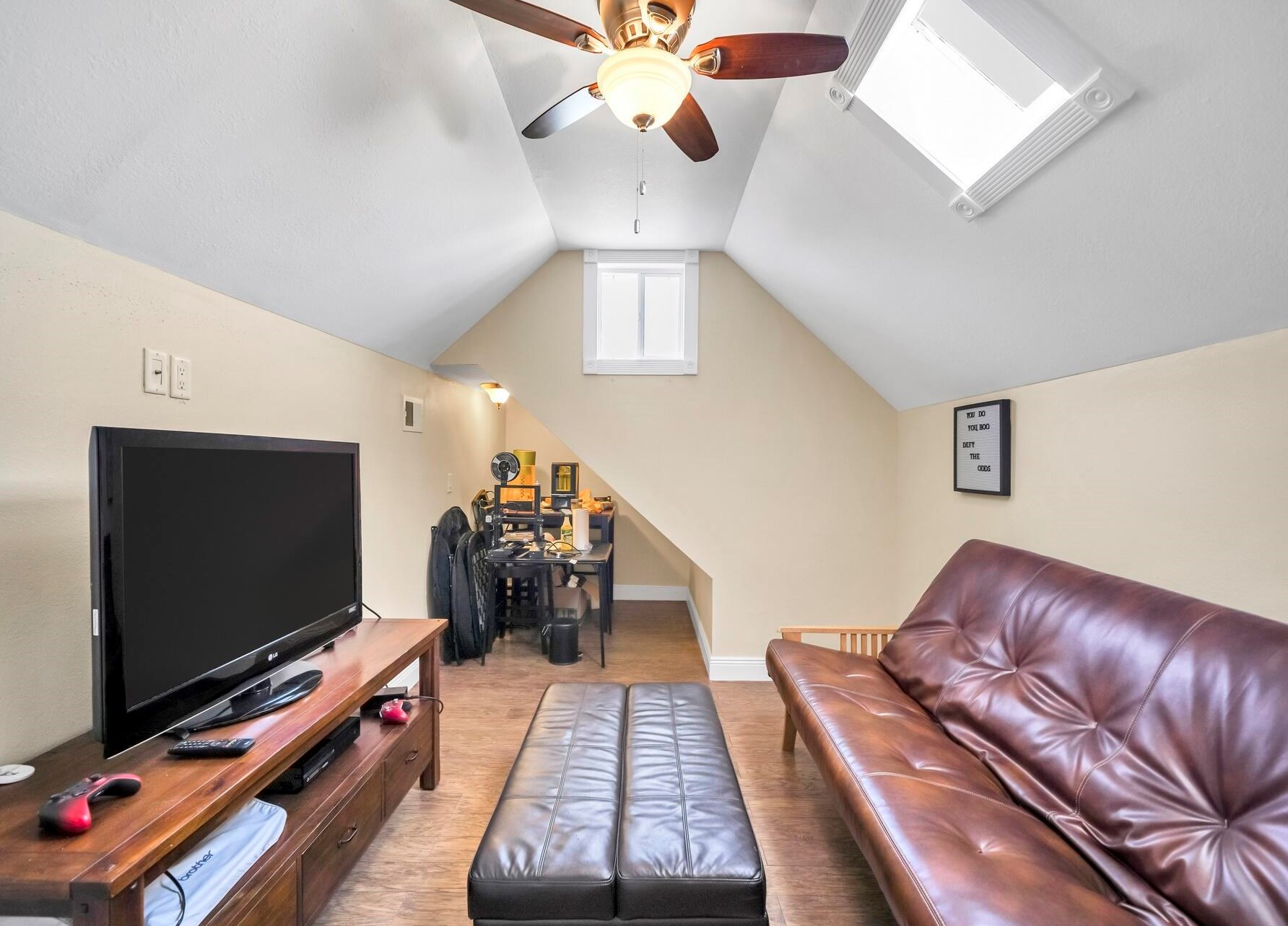 422 Sandy Ridge Cir, Mary Esther FL  32569-2112 exterior