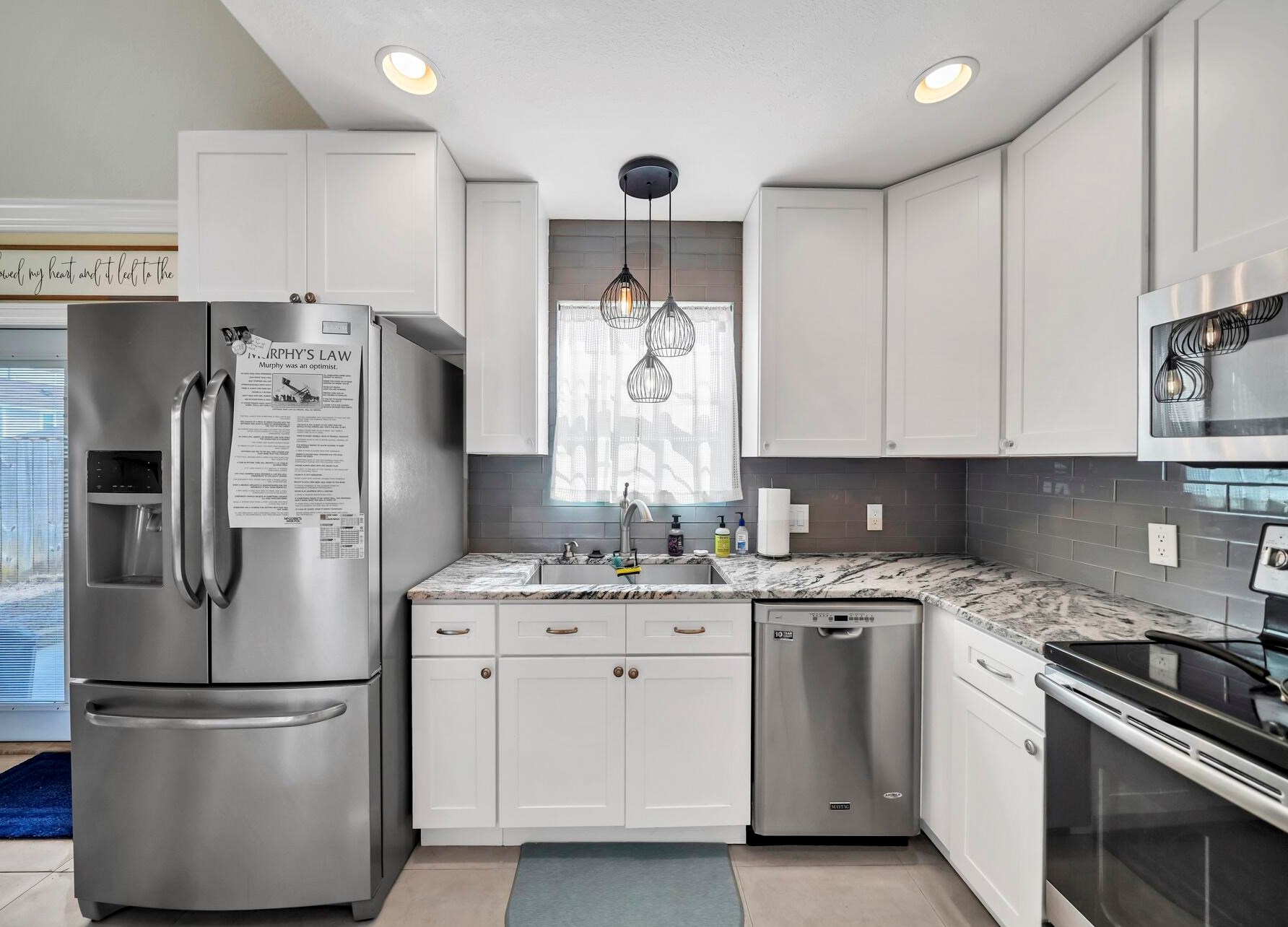 422 Sandy Ridge Cir, Mary Esther FL  32569-2112 exterior