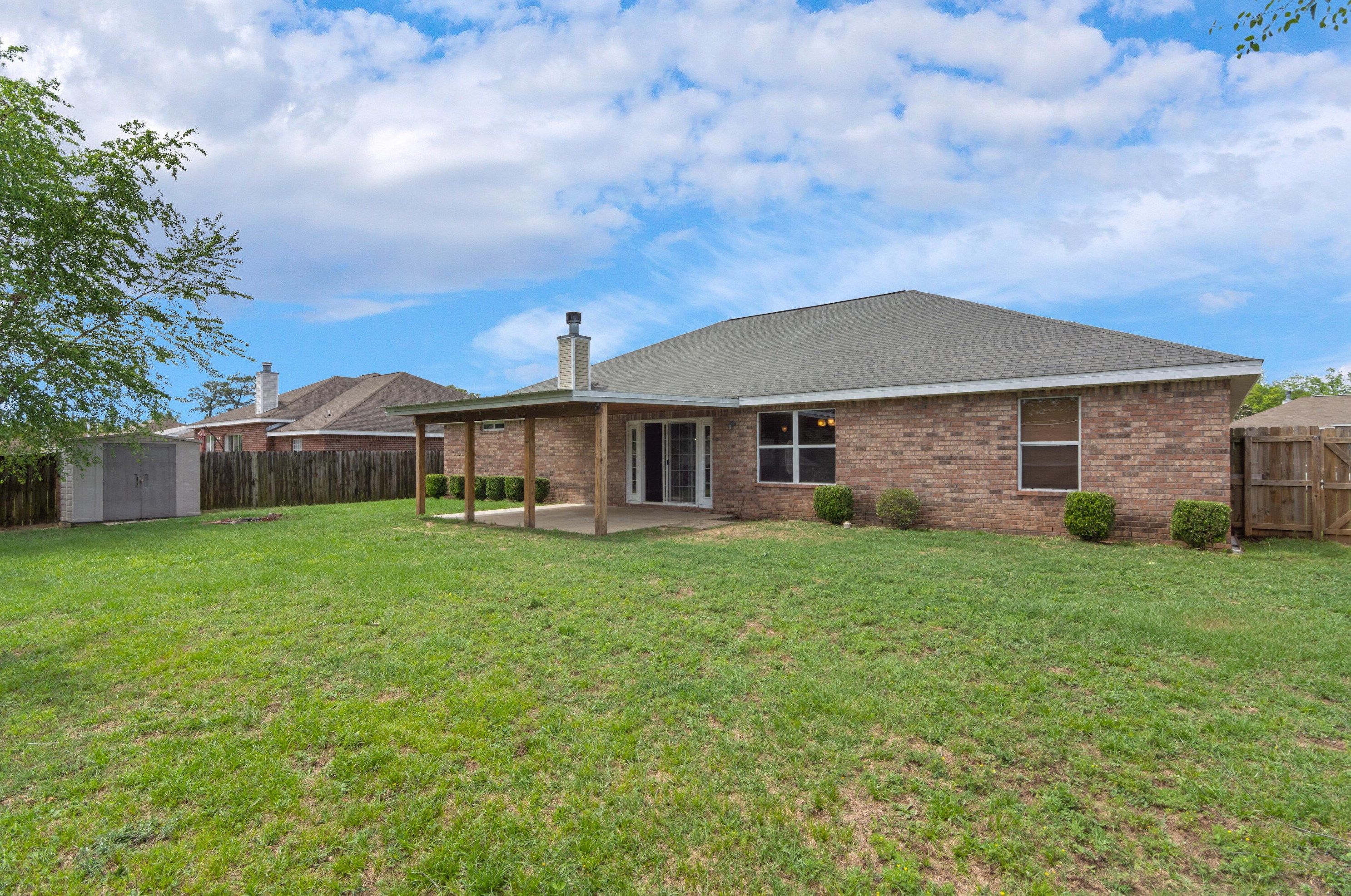 5432 Brook Dr, Crestview FL  32539-9001 exterior