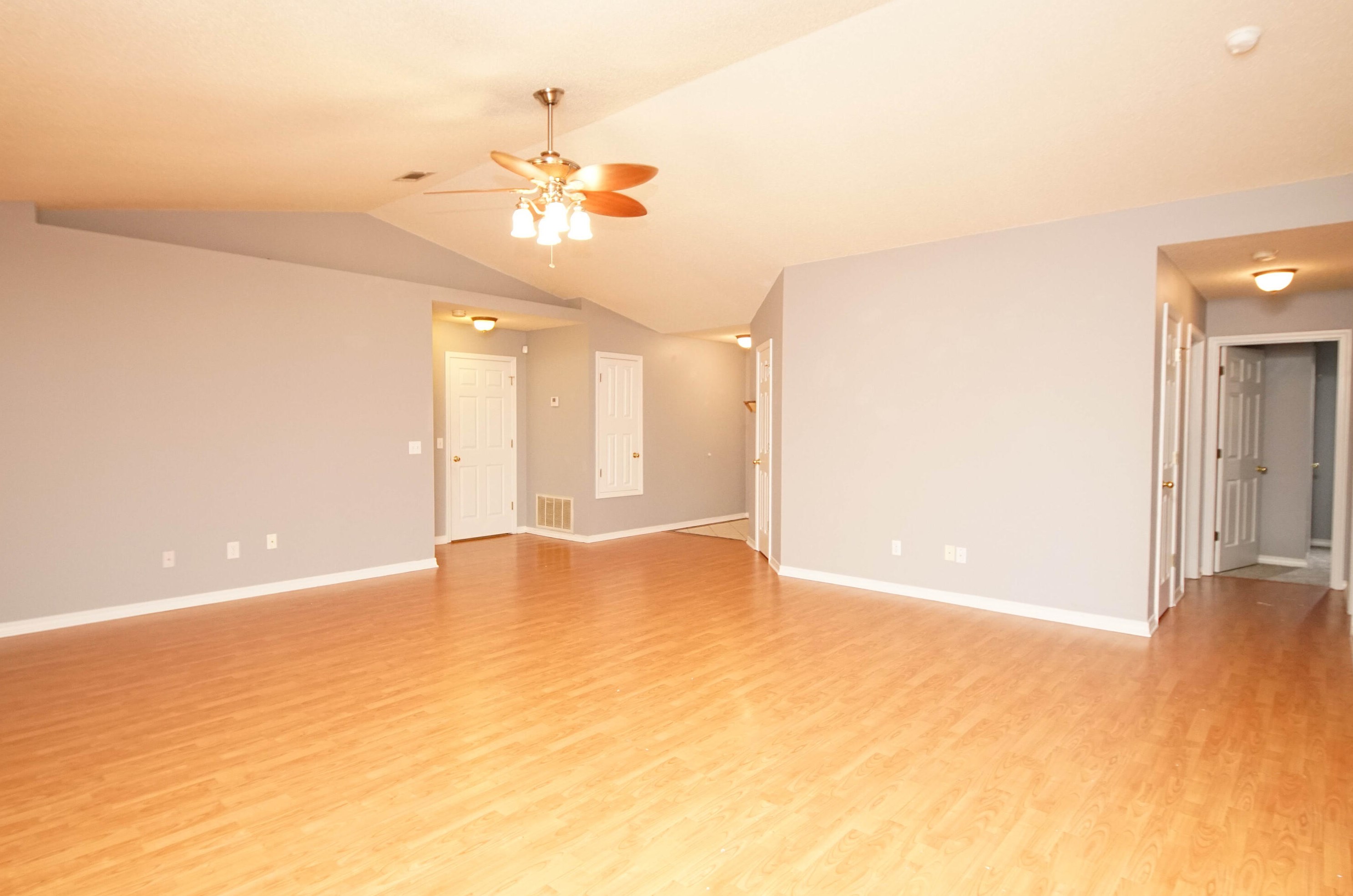 211 Secretariat Dr, Crestview FL  32539-6092 exterior