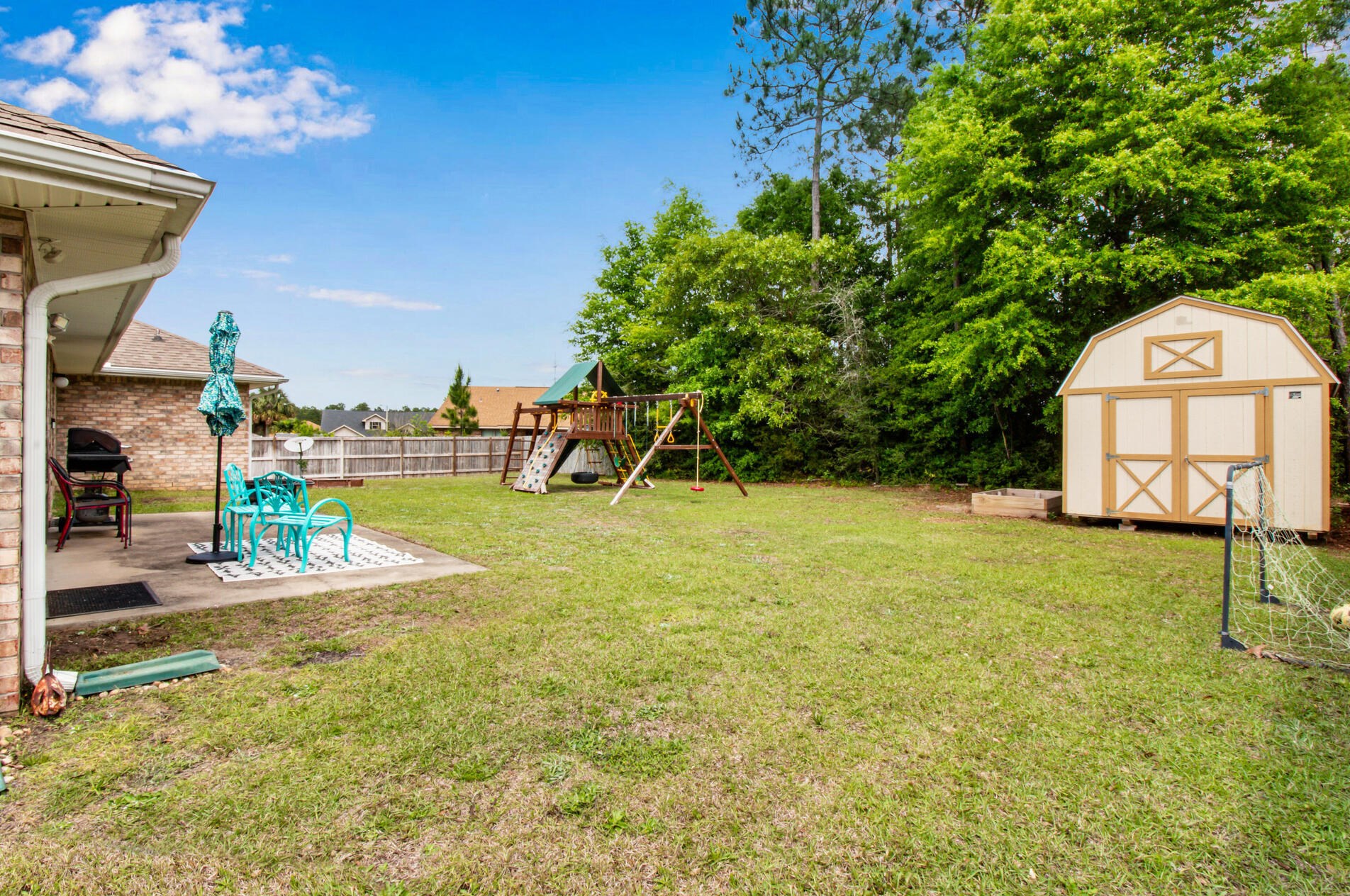 126 Strike Eagle Dr, Crestview FL  32536-2240 exterior