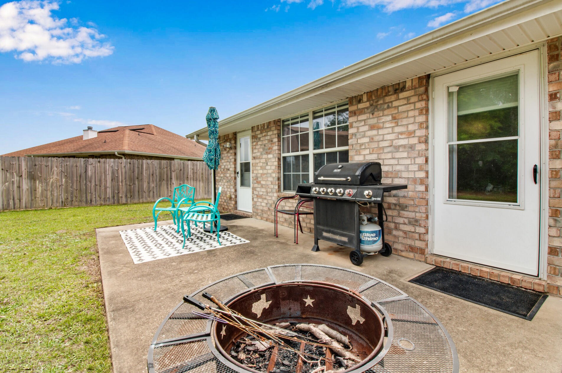 126 Strike Eagle Dr, Crestview FL  32536-2240 exterior
