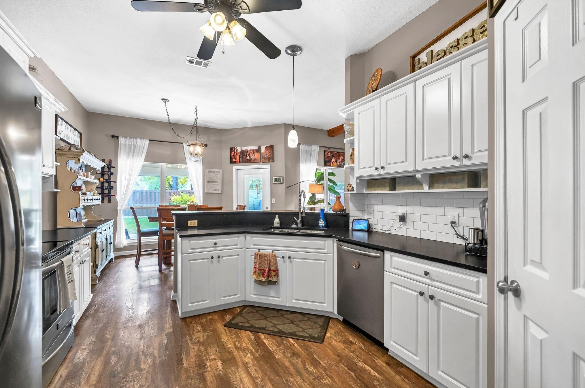 1617 Myrtlewood Ln, Niceville FL  32578-8800 exterior