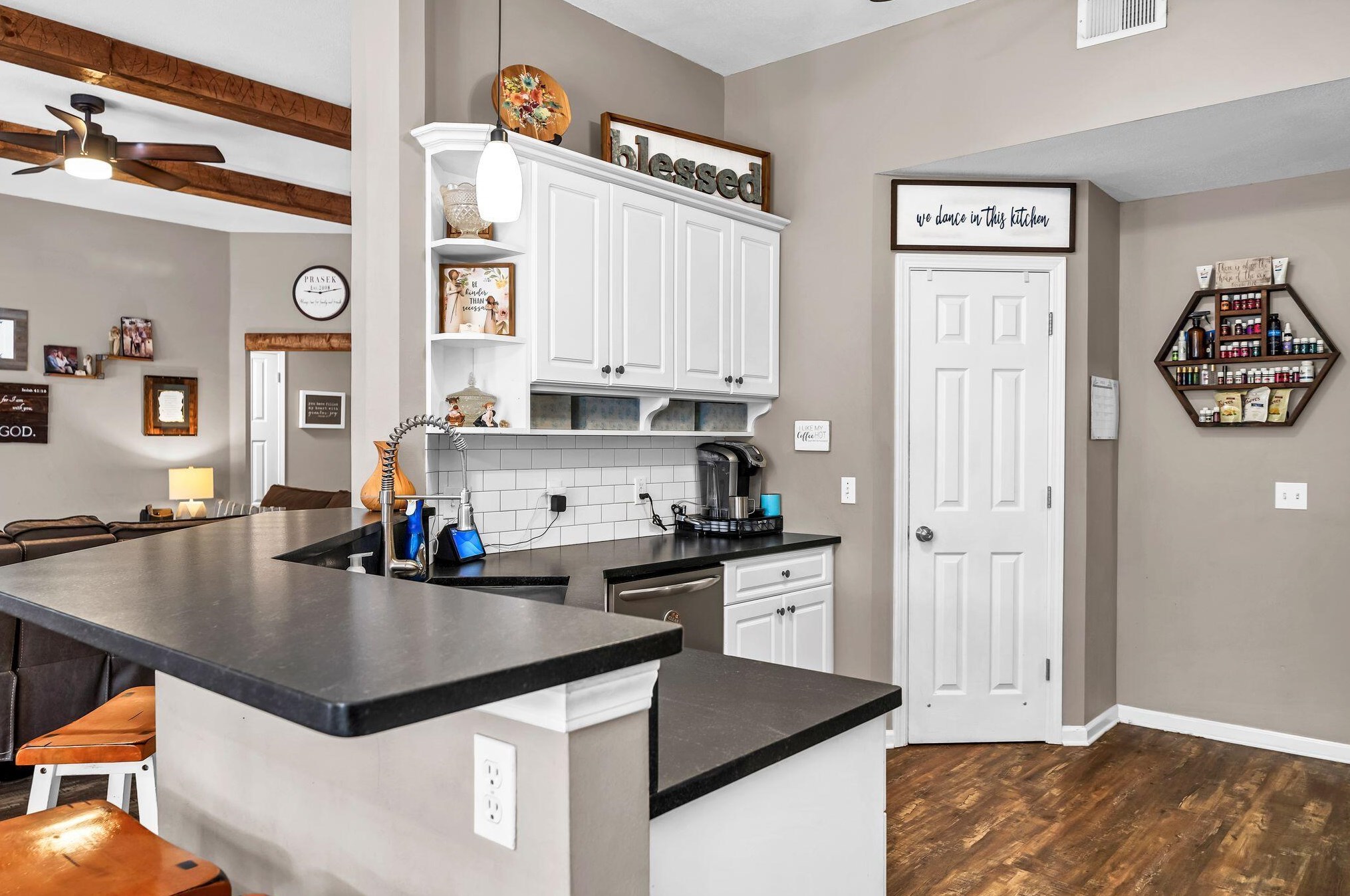 1617 Myrtlewood Ln, Niceville FL  32578-8800 exterior