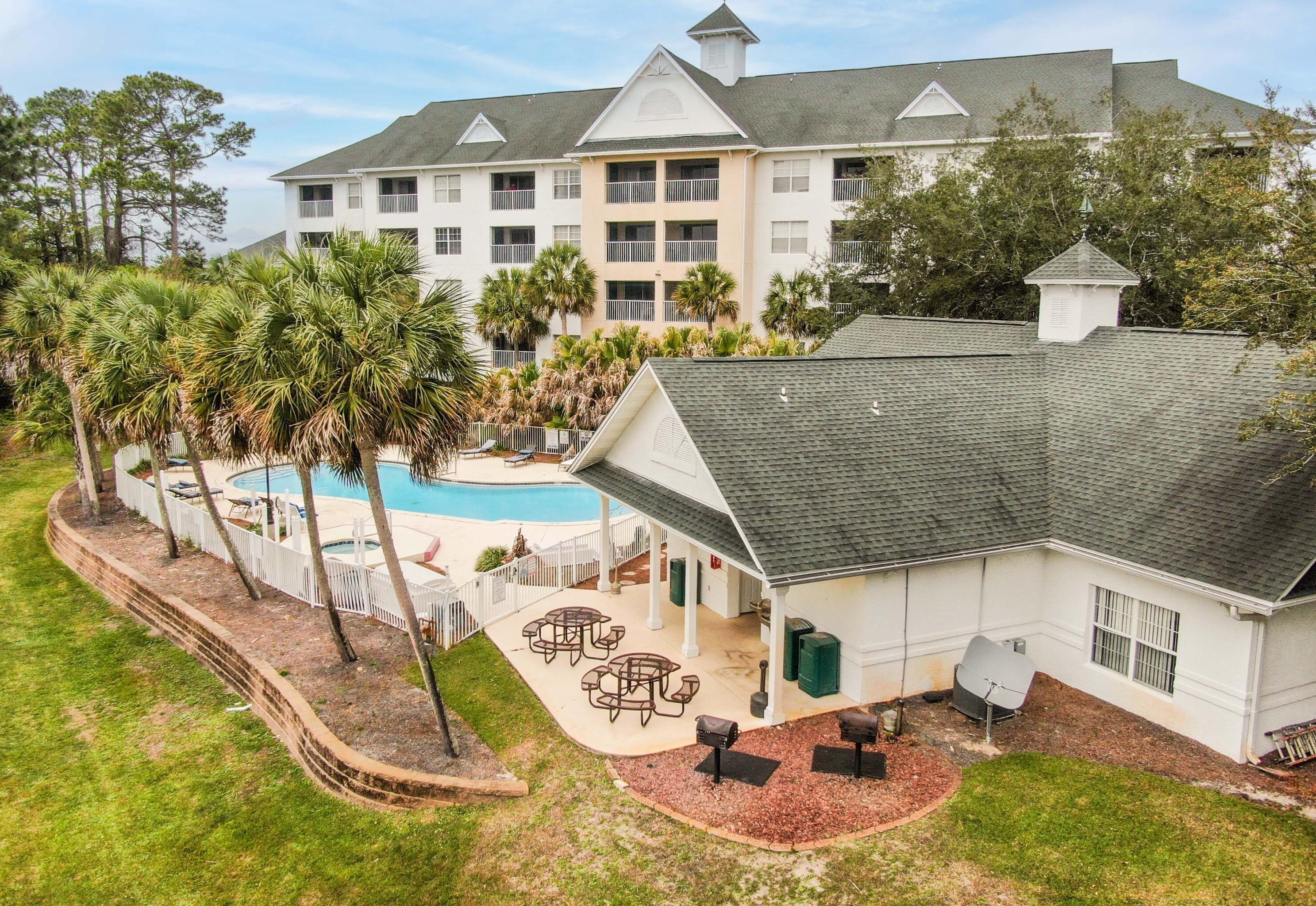 4274 Calinda Ln, Niceville FL  32578-4558 exterior