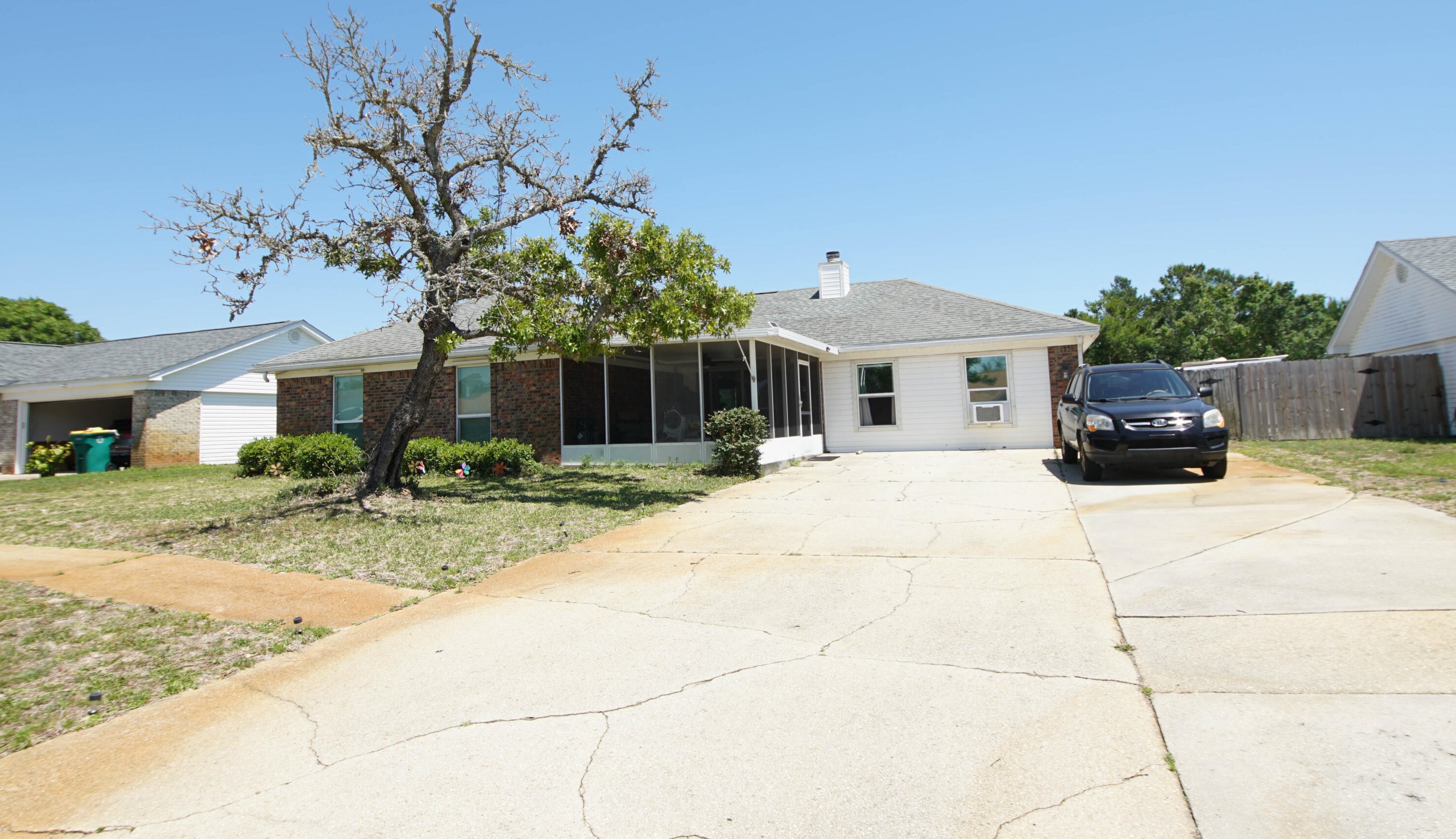 1039 Blvd De La Parisienne, Mary Esther FL  32569-2312 exterior