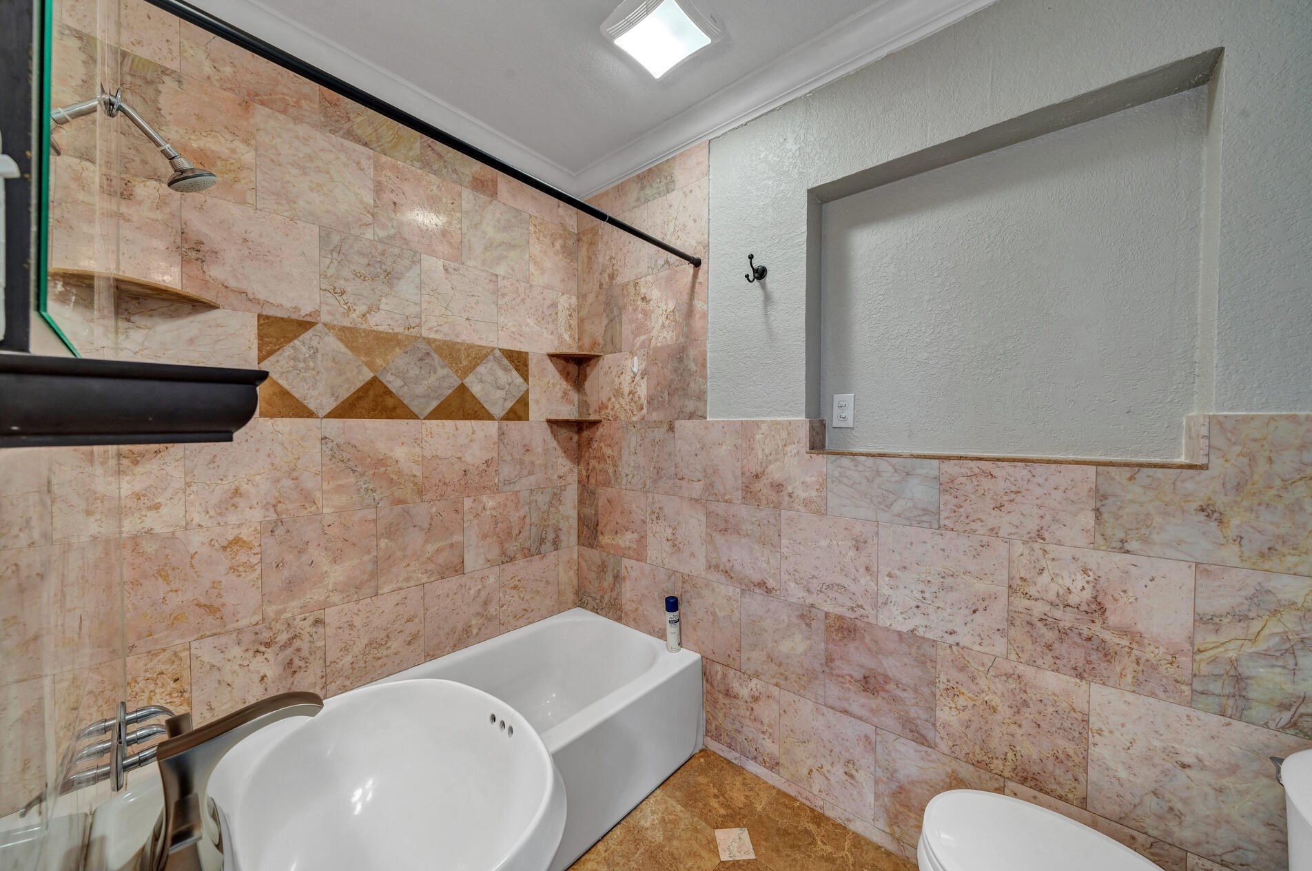 37 Ferry Rd, Fort Walton Beach FL  32548-5169 exterior