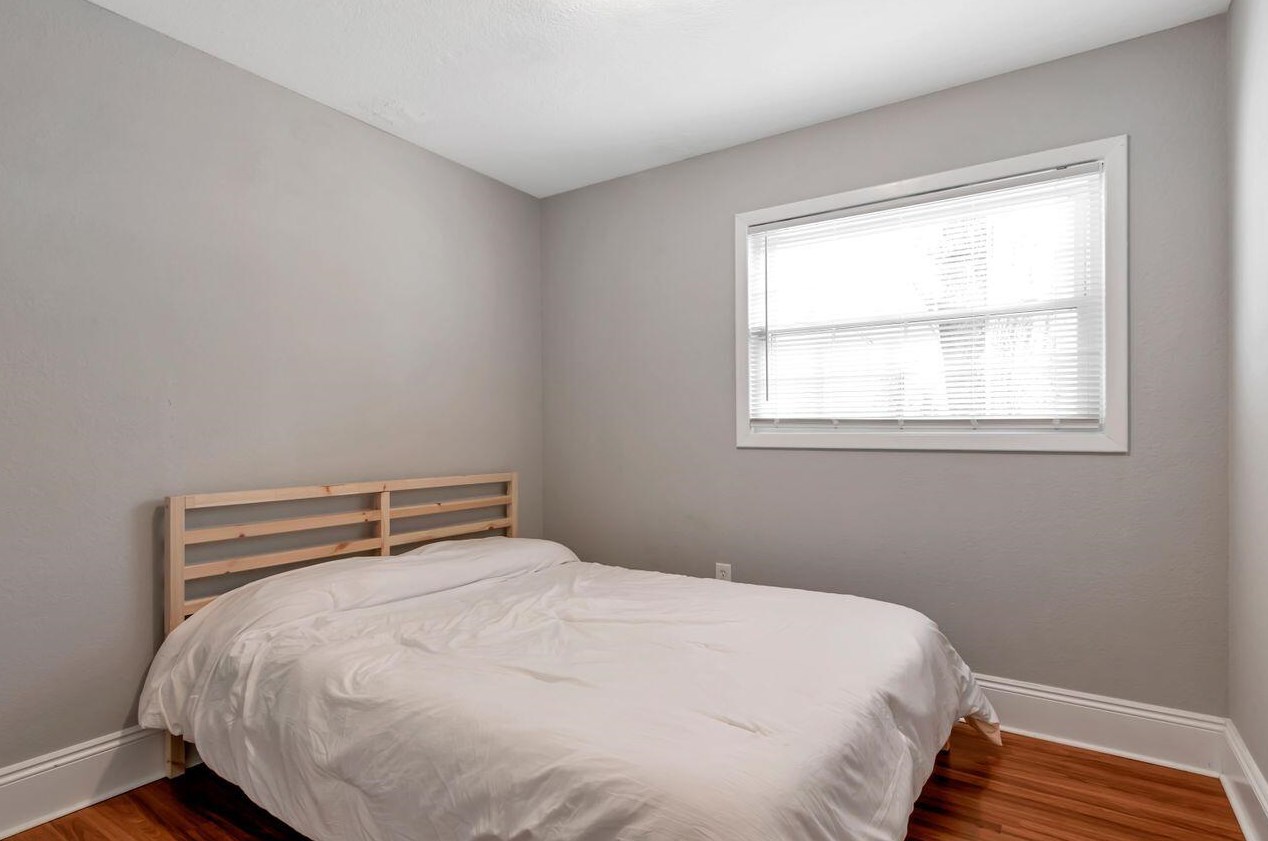 16 Azalea Dr, Mary Esther FL  32569-2054 exterior