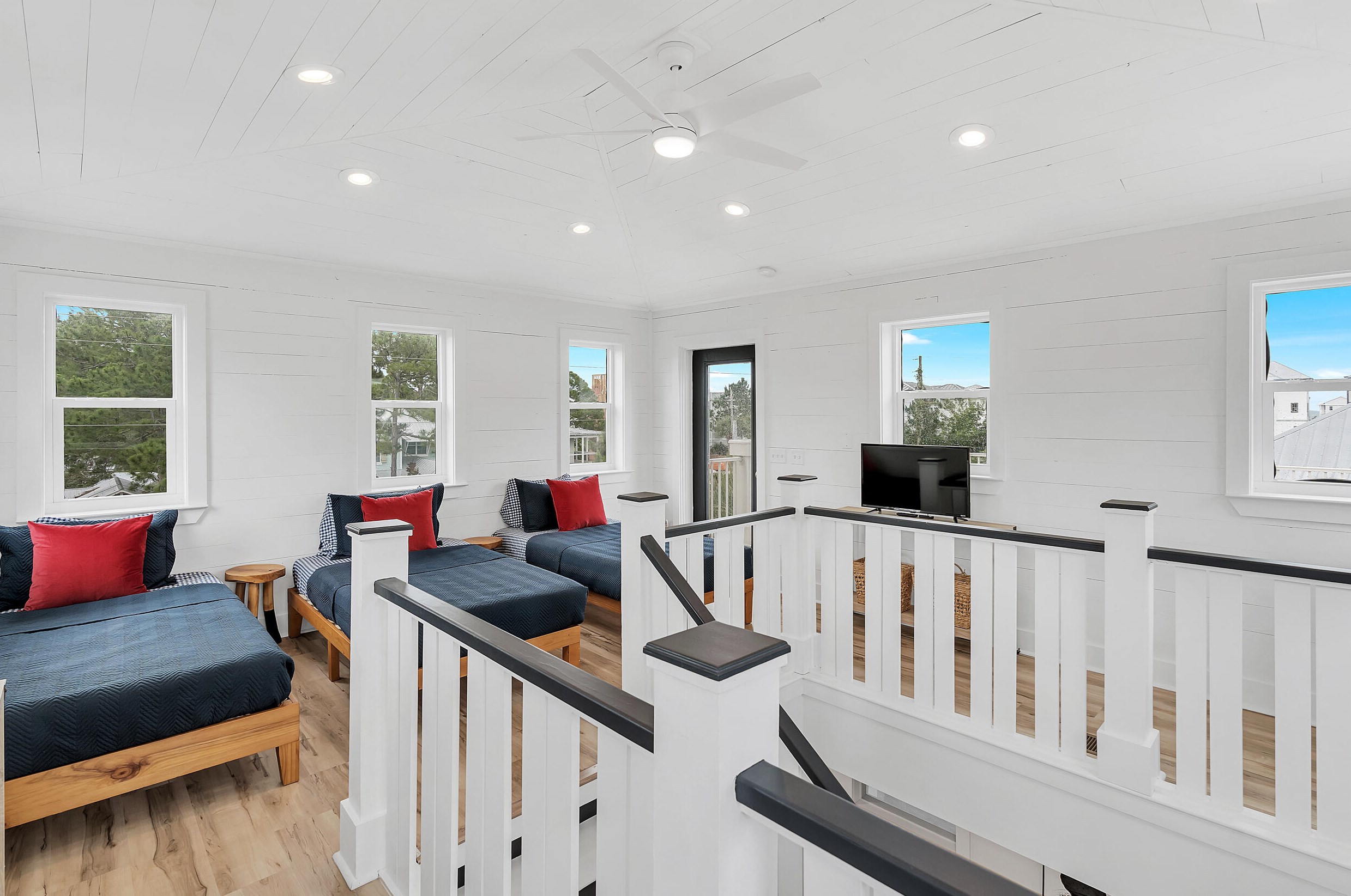 348 Lakewood Dr, Santa Rosa Beach FL  32459-6631 exterior