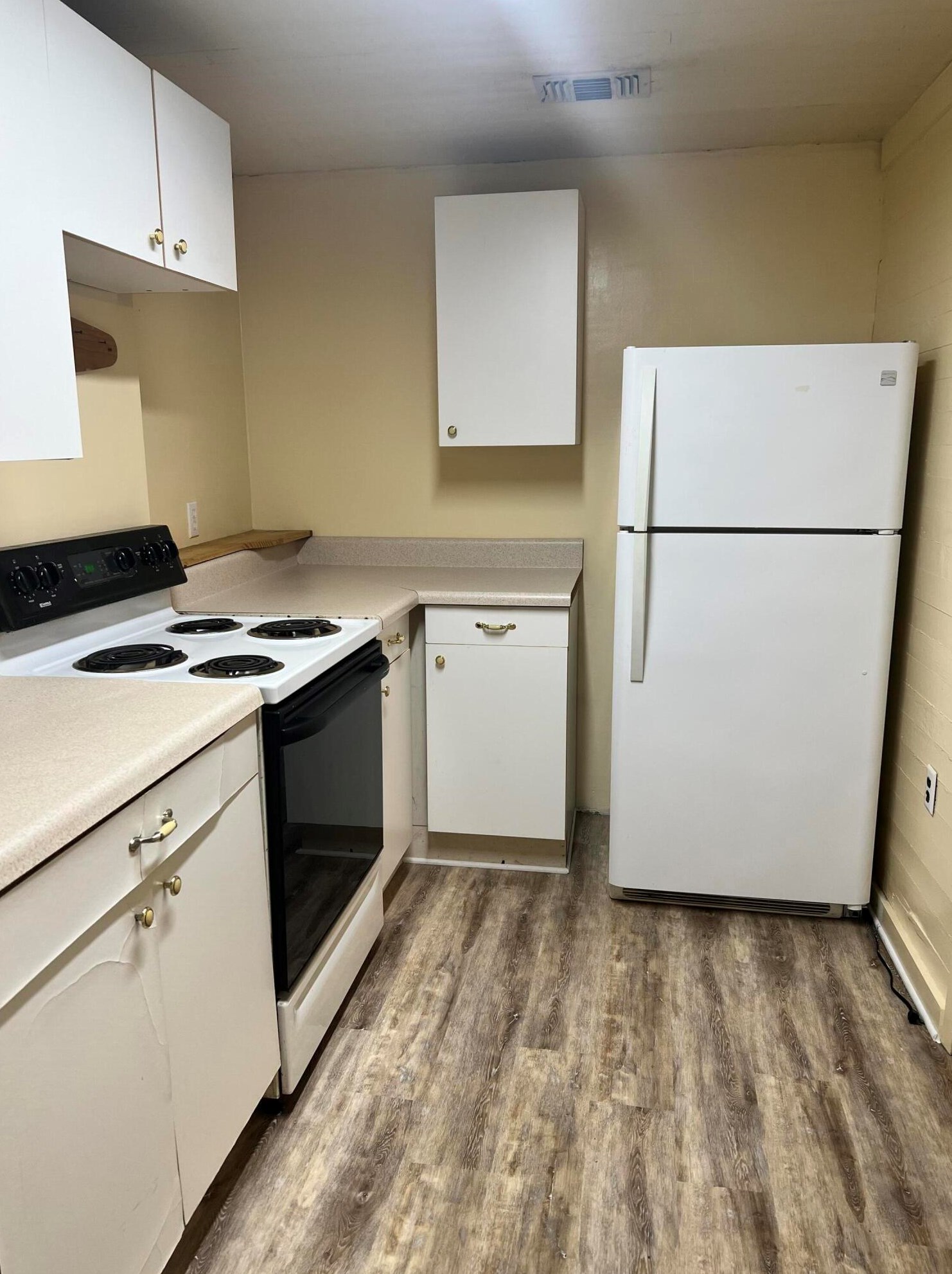 635 Wilson St, Crestview FL  32536-4155 exterior