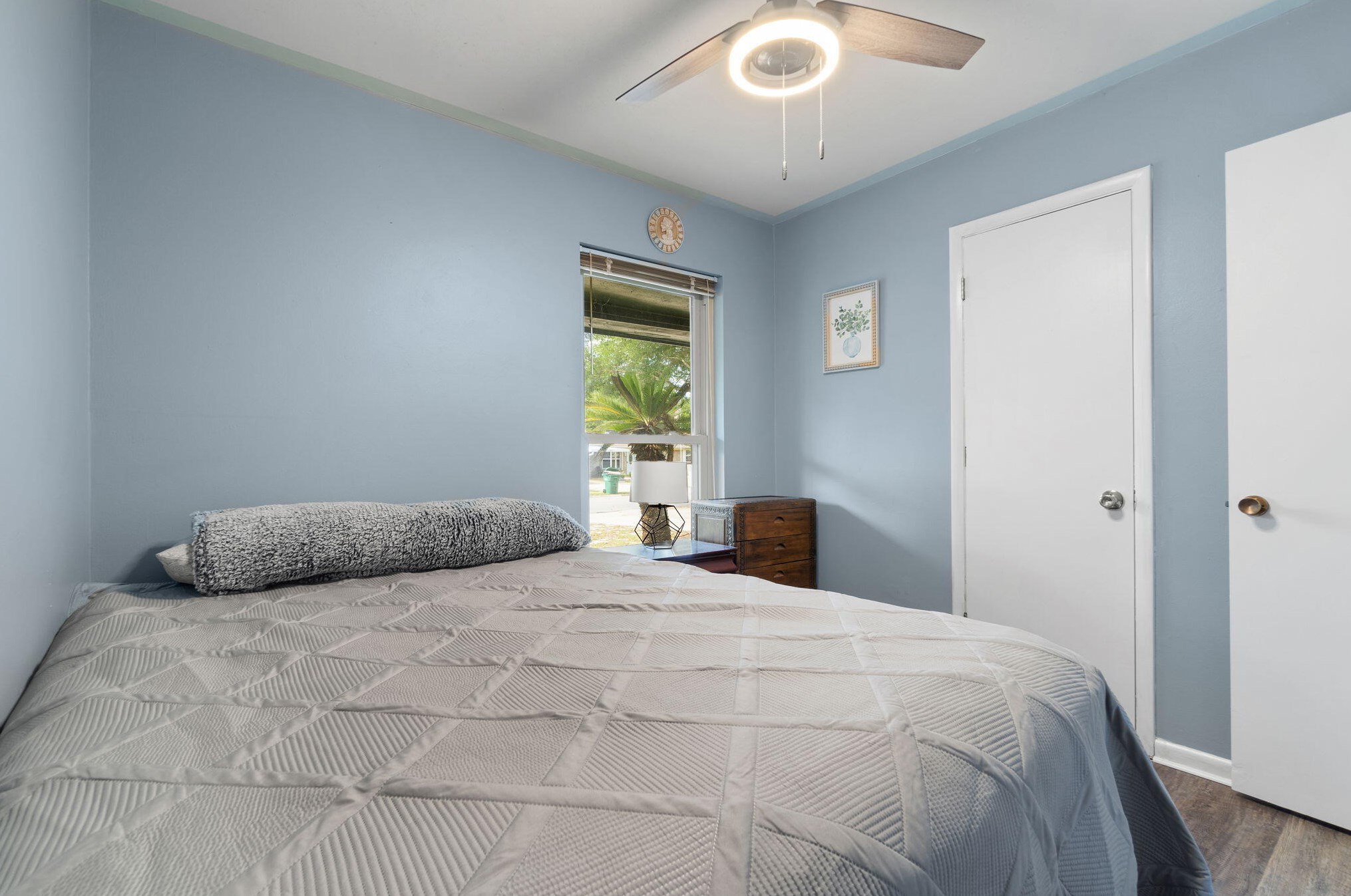 711 Marcia Cir, Mary Esther FL  32569-2014 exterior