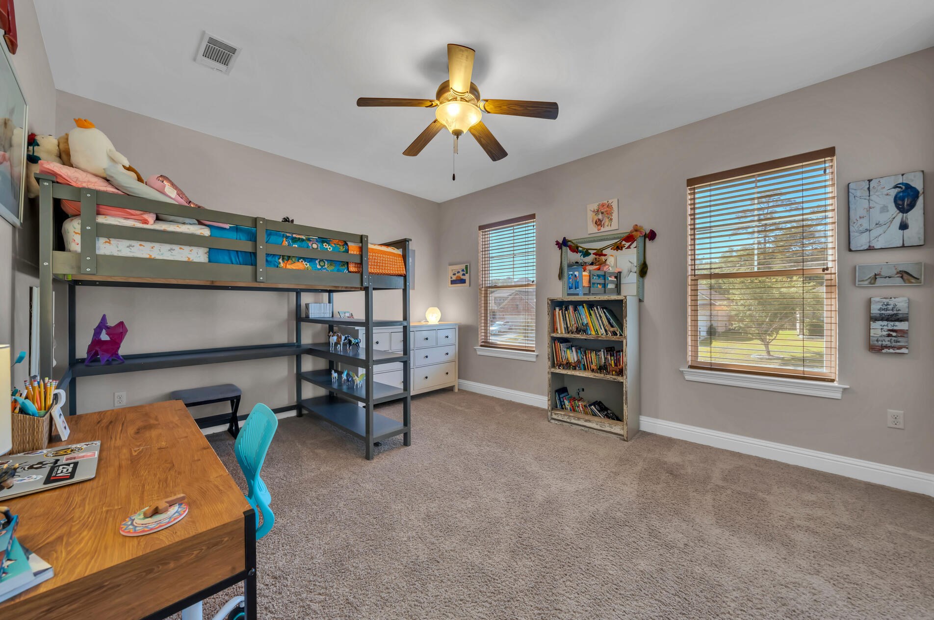 571 Falcon Trl, Niceville FL  32578-1061 exterior