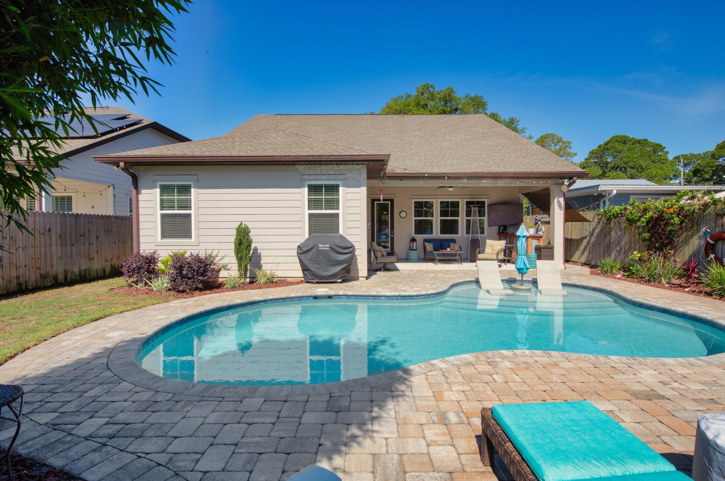 129 Magnolia Ave, Fort Walton Beach FL  32548-7266 exterior