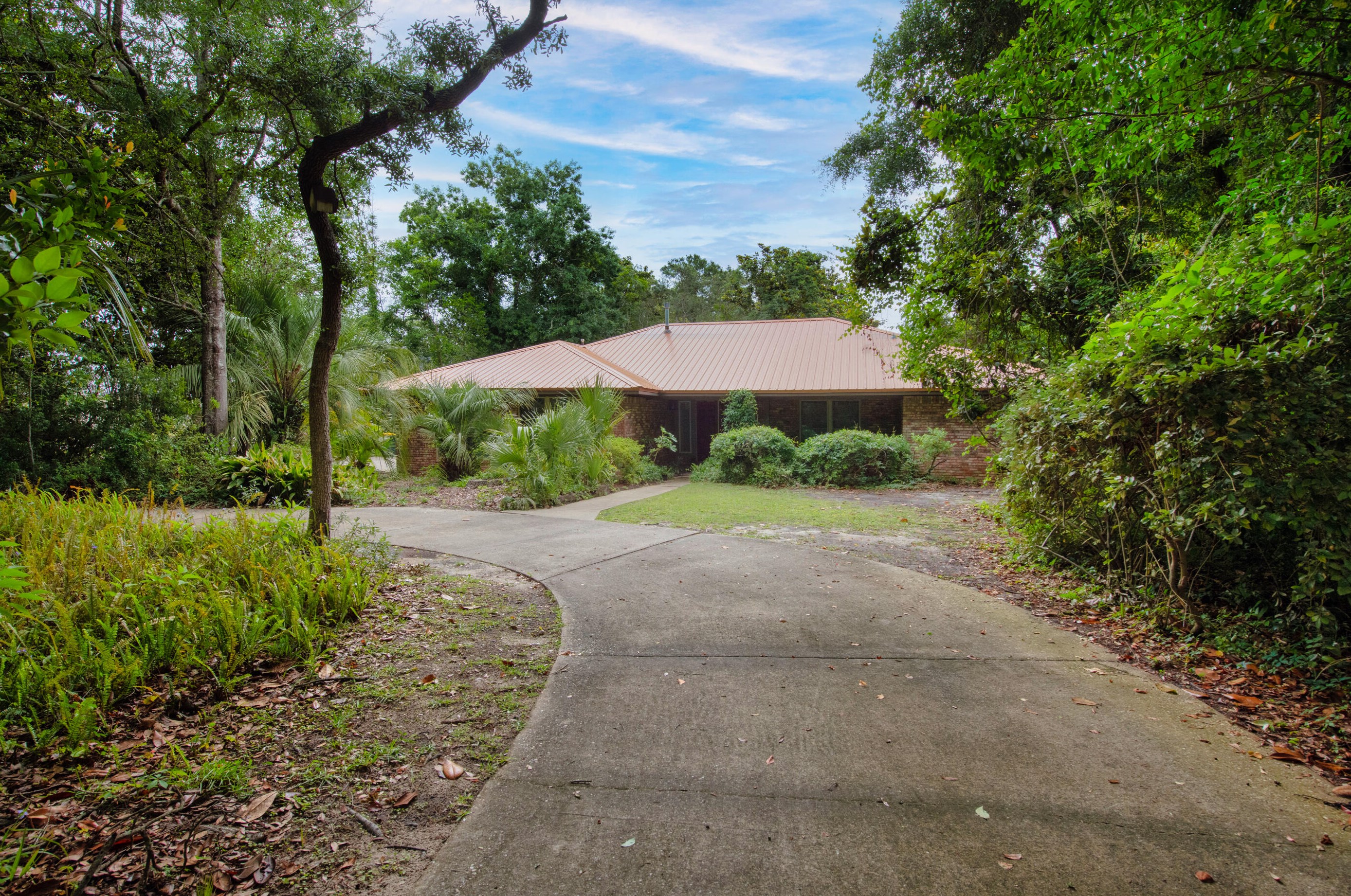 222 Sleepy Oaks Rd, Fort Walton Beach FL  32548-3922 exterior