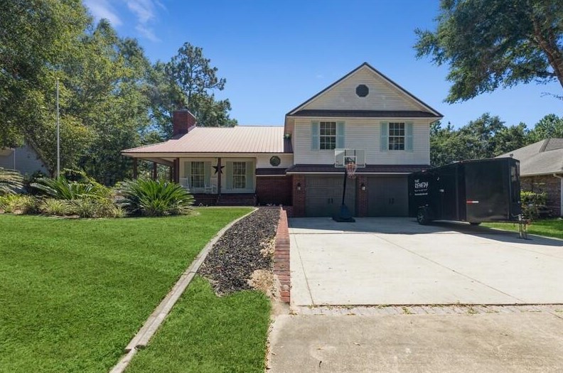 525 Shoal River Dr, Crestview FL  32539-8359 exterior