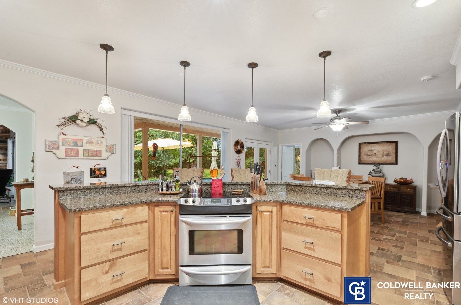 2800 Dogwood Acres, Crestview FL  32536-9399 exterior