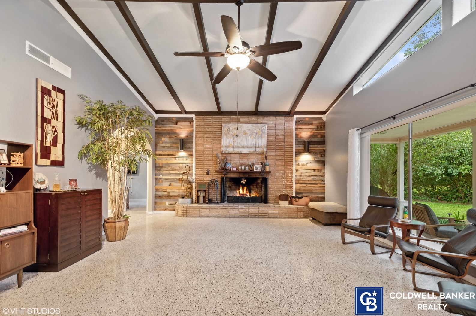 2800 Dogwood Acres, Crestview FL  32536-9399 exterior