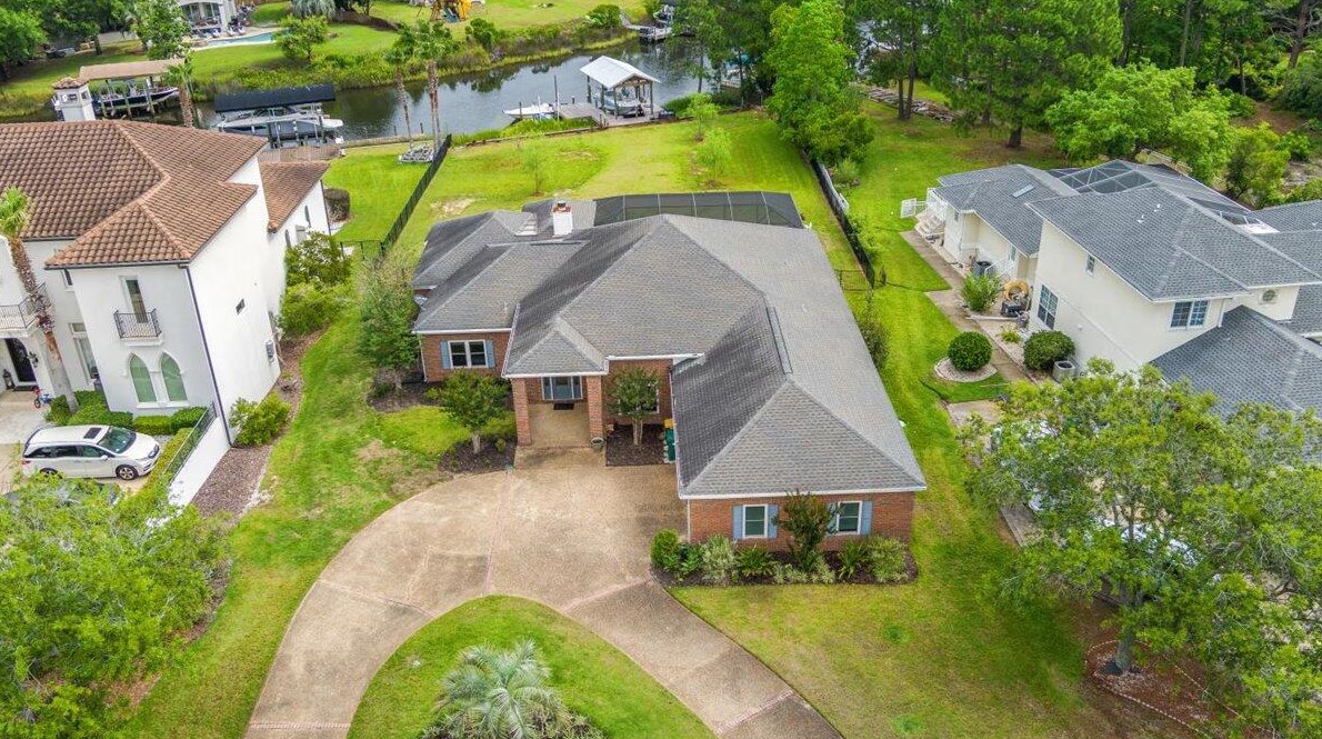 128 Country Club Dr, Destin FL  32541-4418 exterior