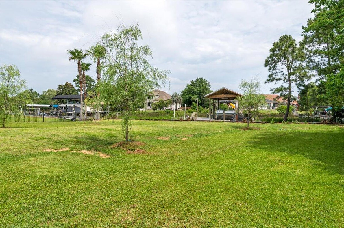 128 Country Club Dr, Destin FL  32541-4418 exterior