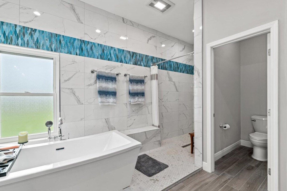 128 Country Club Dr, Destin FL  32541-4418 exterior