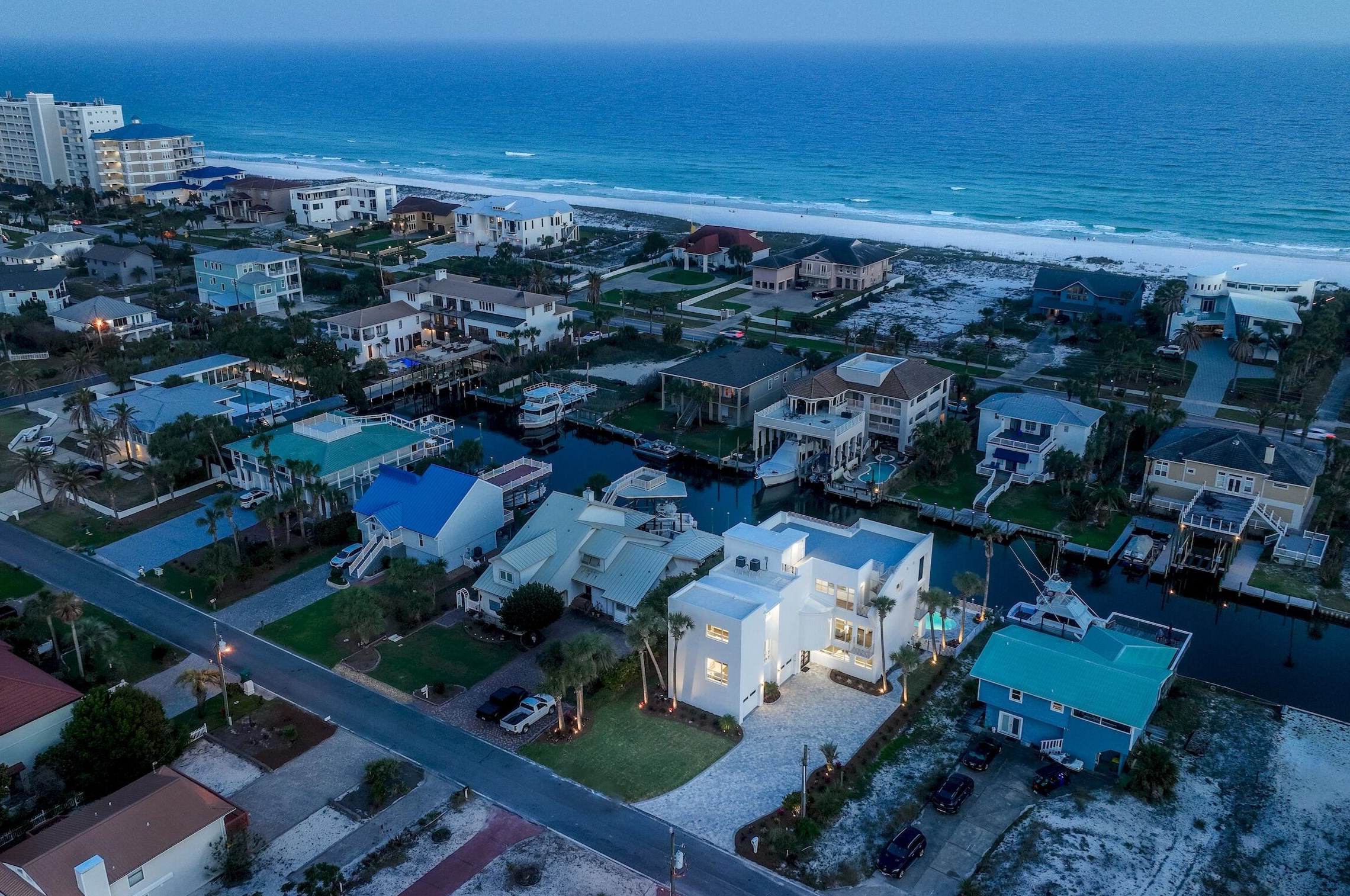 612 Magnolia Dr, Destin FL 32541-3158 exterior